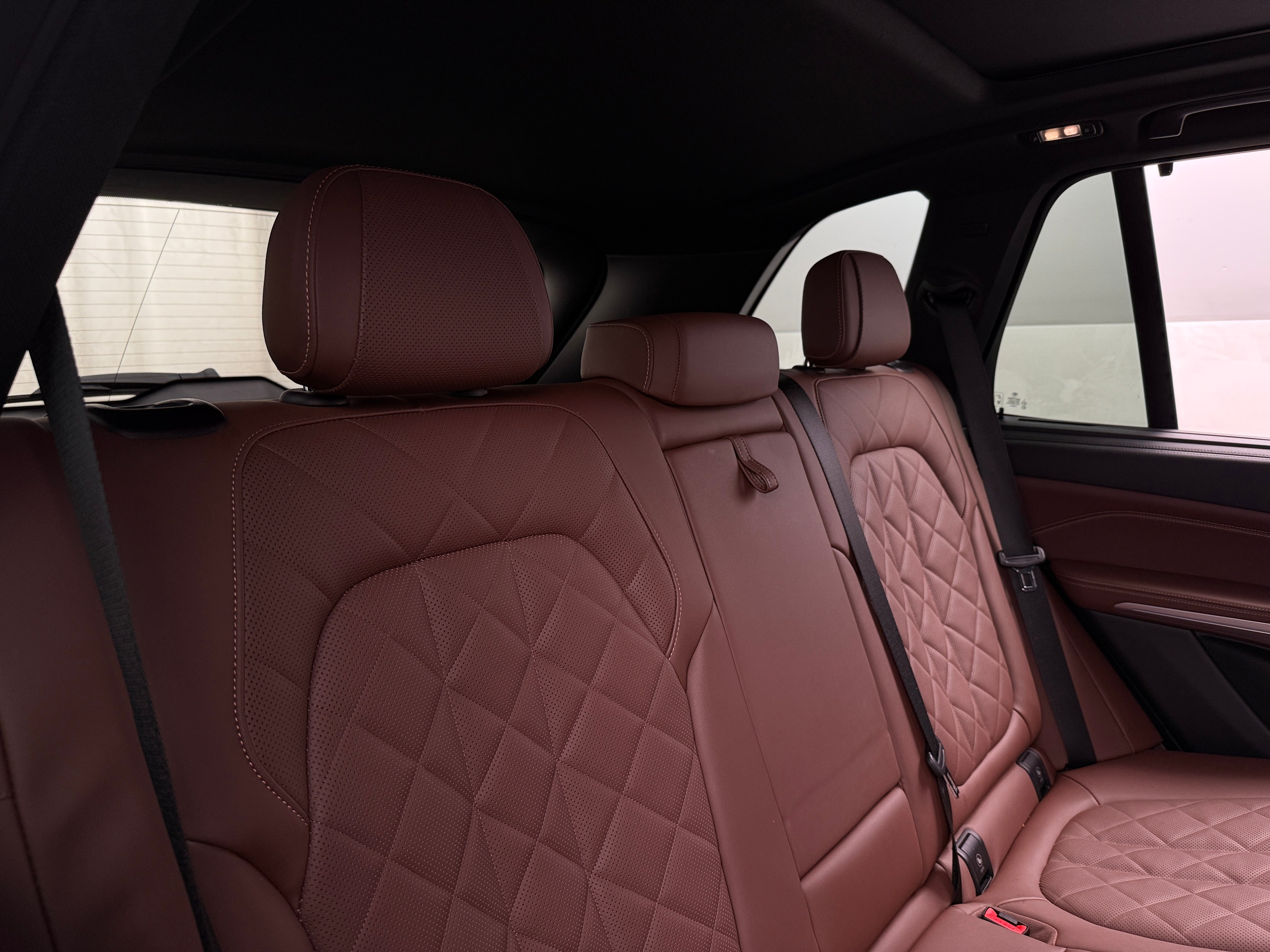 2023 BMW X5 xDrive45e 5
