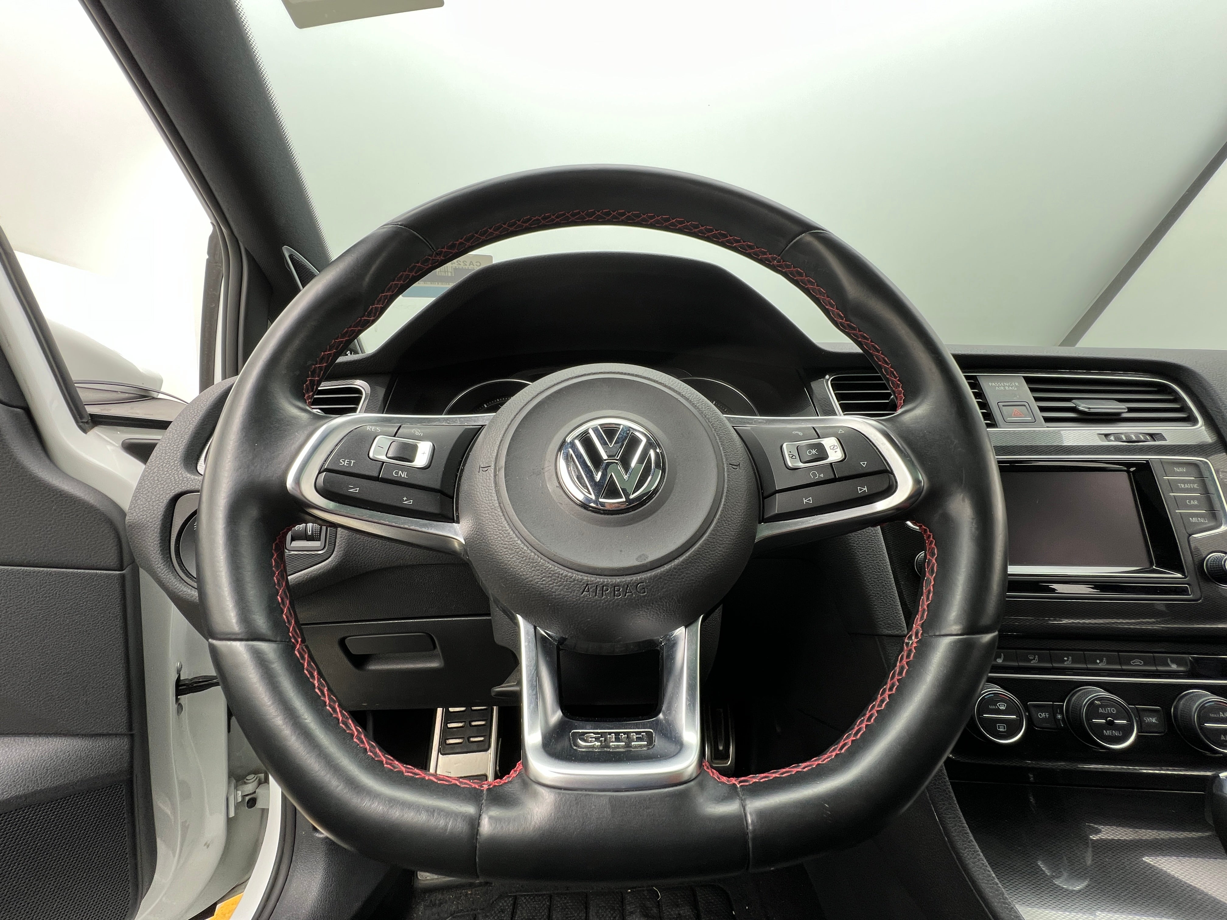 2015 Volkswagen Golf GTI Autobahn 5