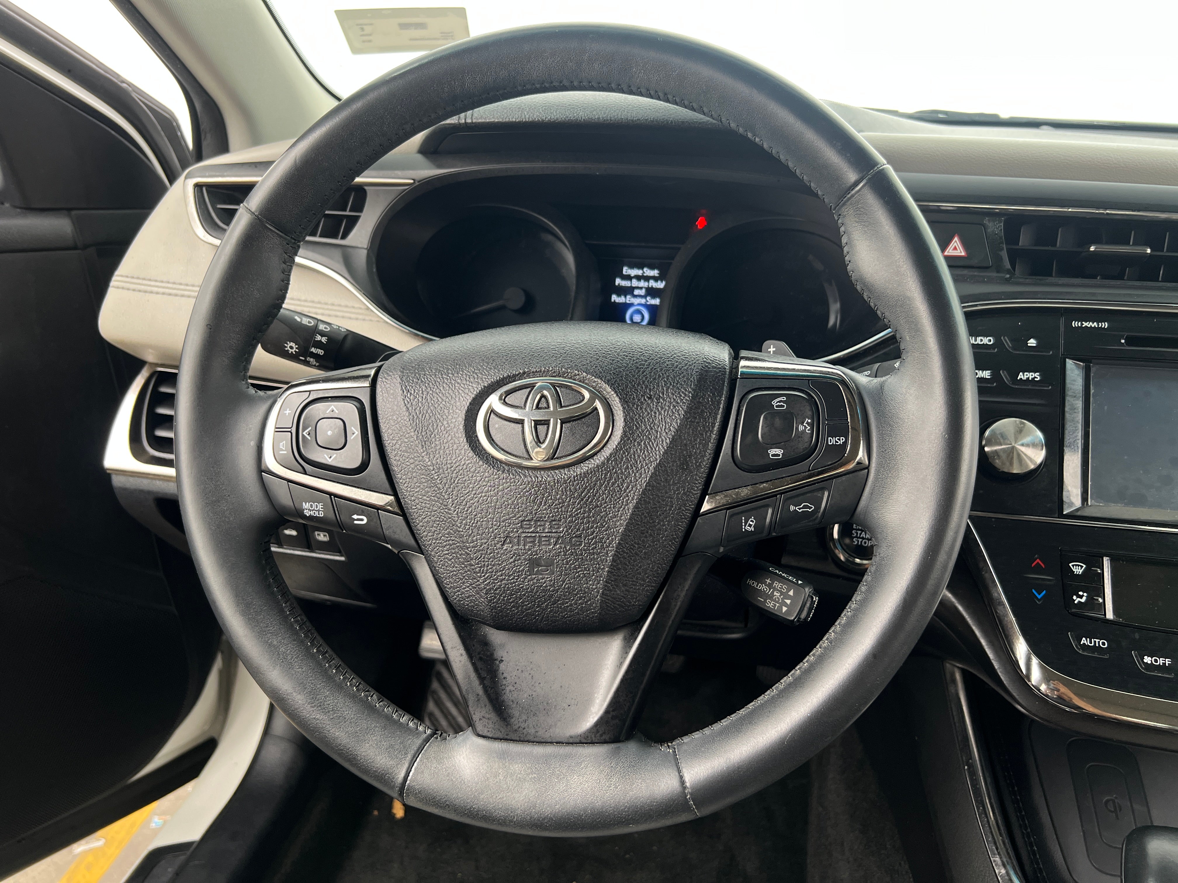 Thumbnail: 2016 Toyota Avalon - 4