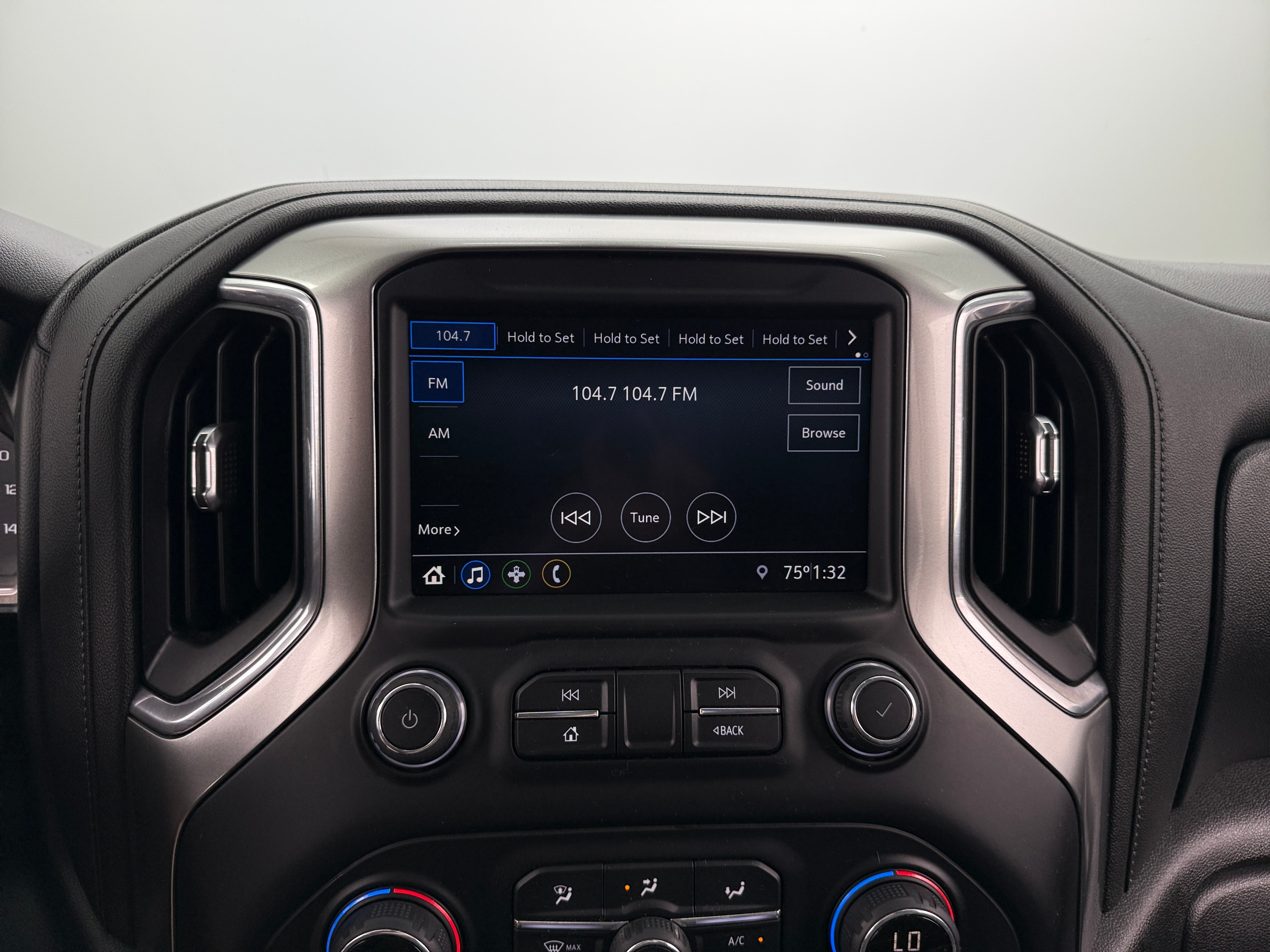 2020 Chevrolet Silverado 1500 LT 4
