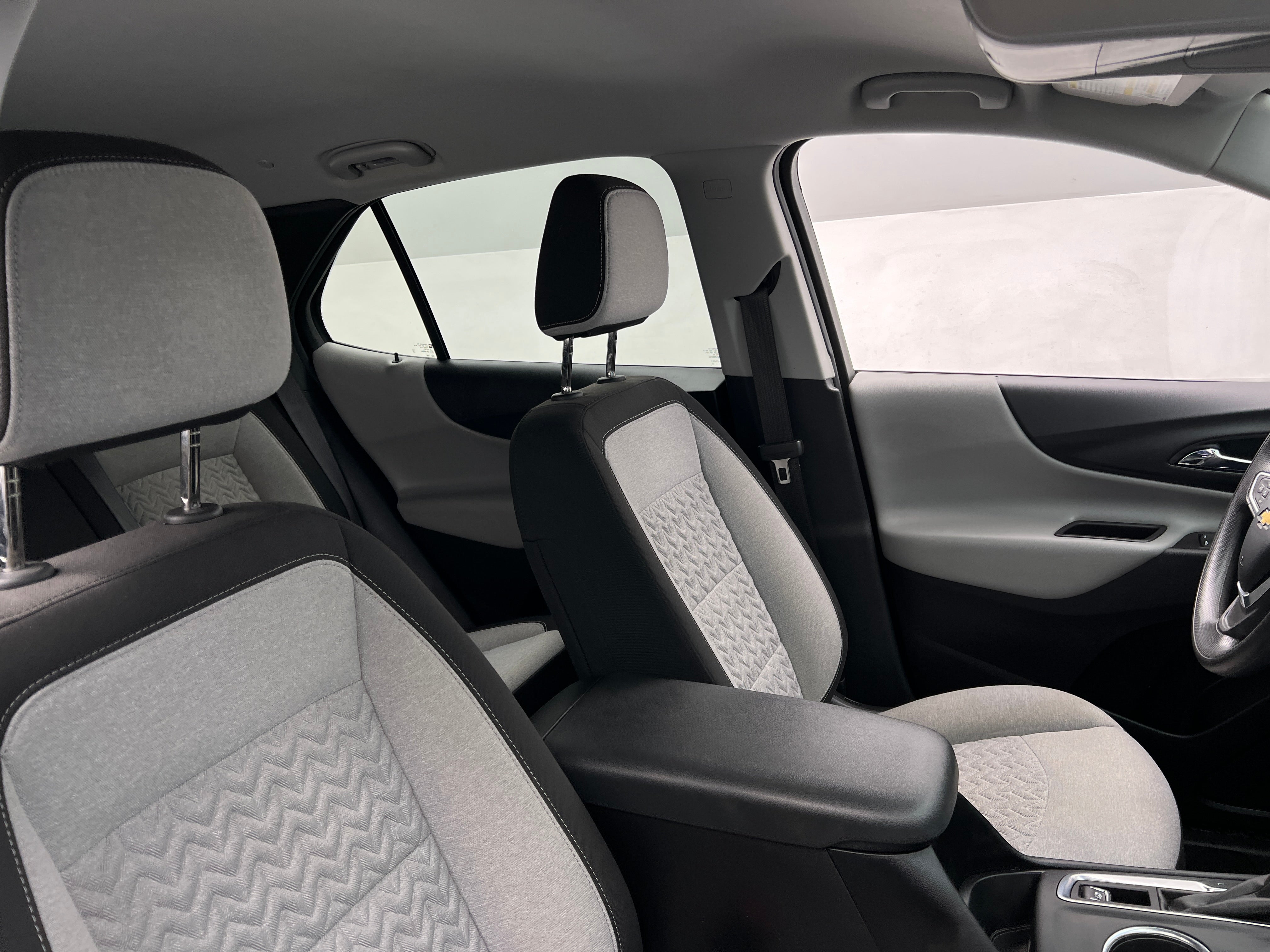 Thumbnail: 2022 Chevrolet Equinox - 2