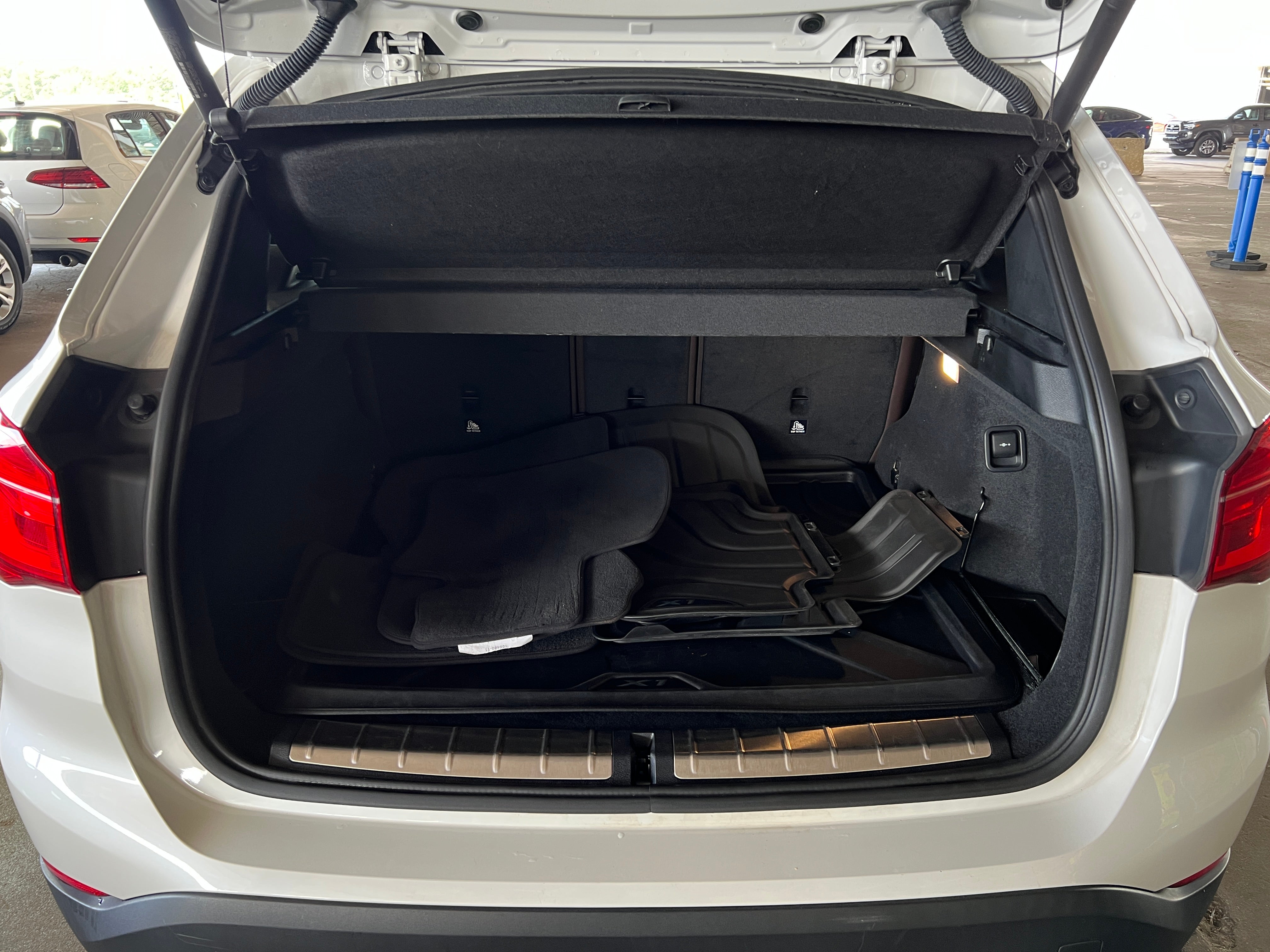 2018 BMW X1 xDrive28i 6