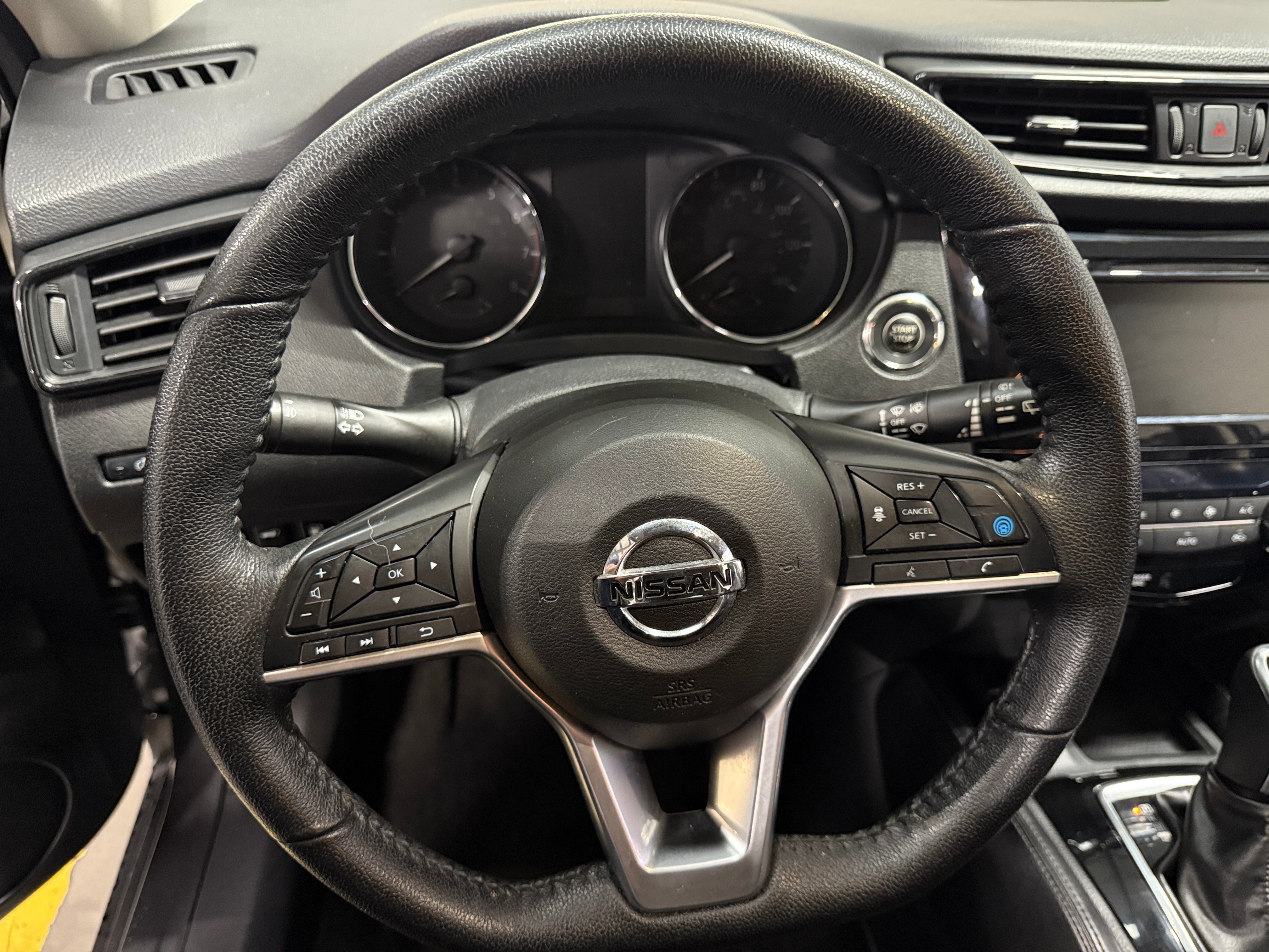 2020 Nissan Rogue SL 4
