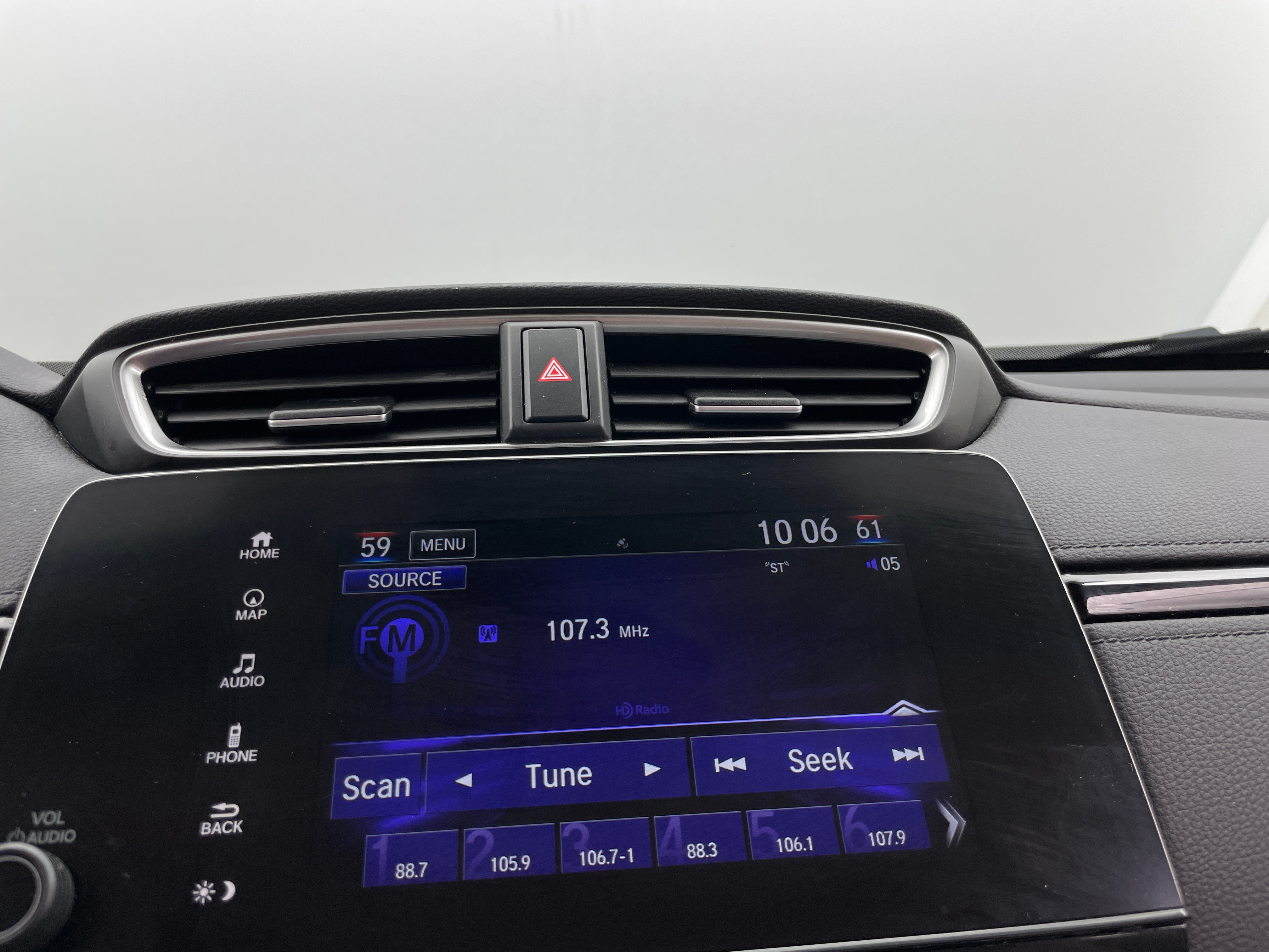 2017 Honda CR-V Touring 3