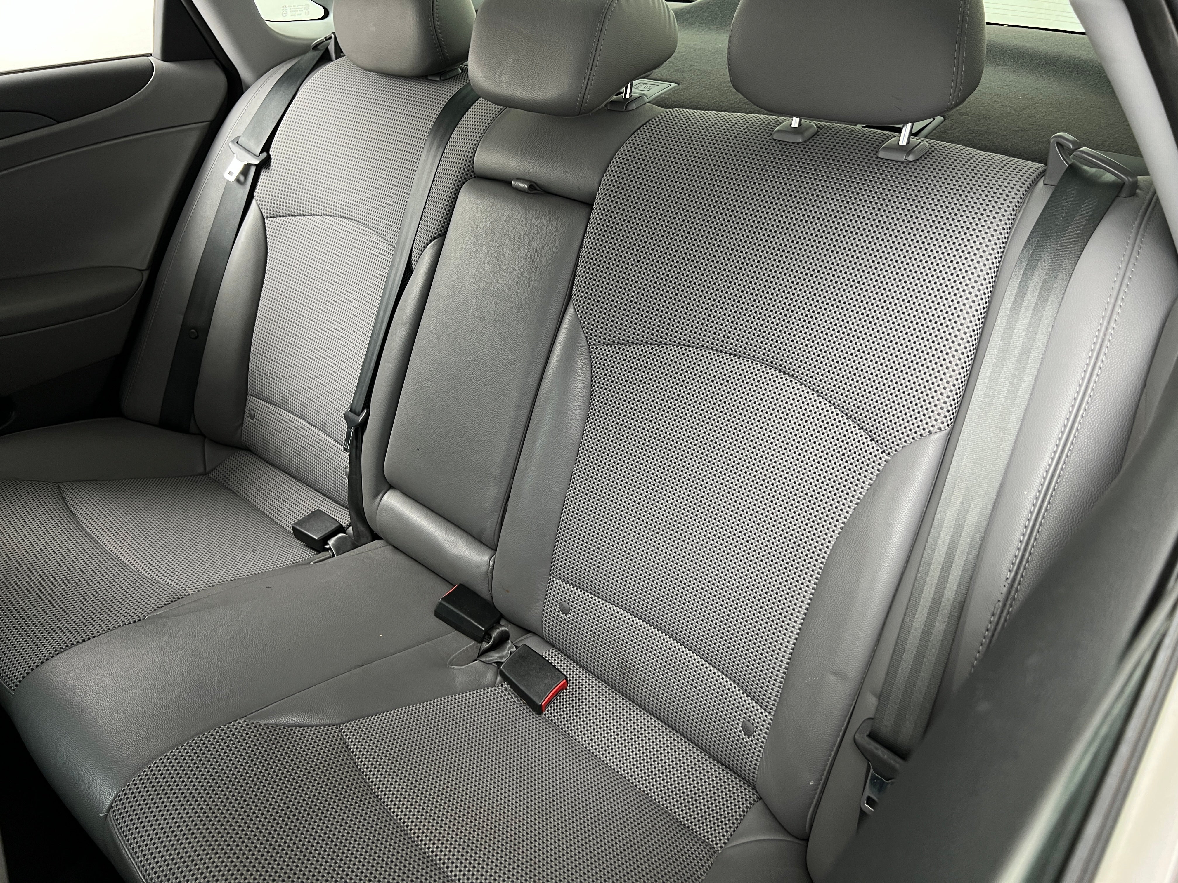 2011 Hyundai Sonata SE 6