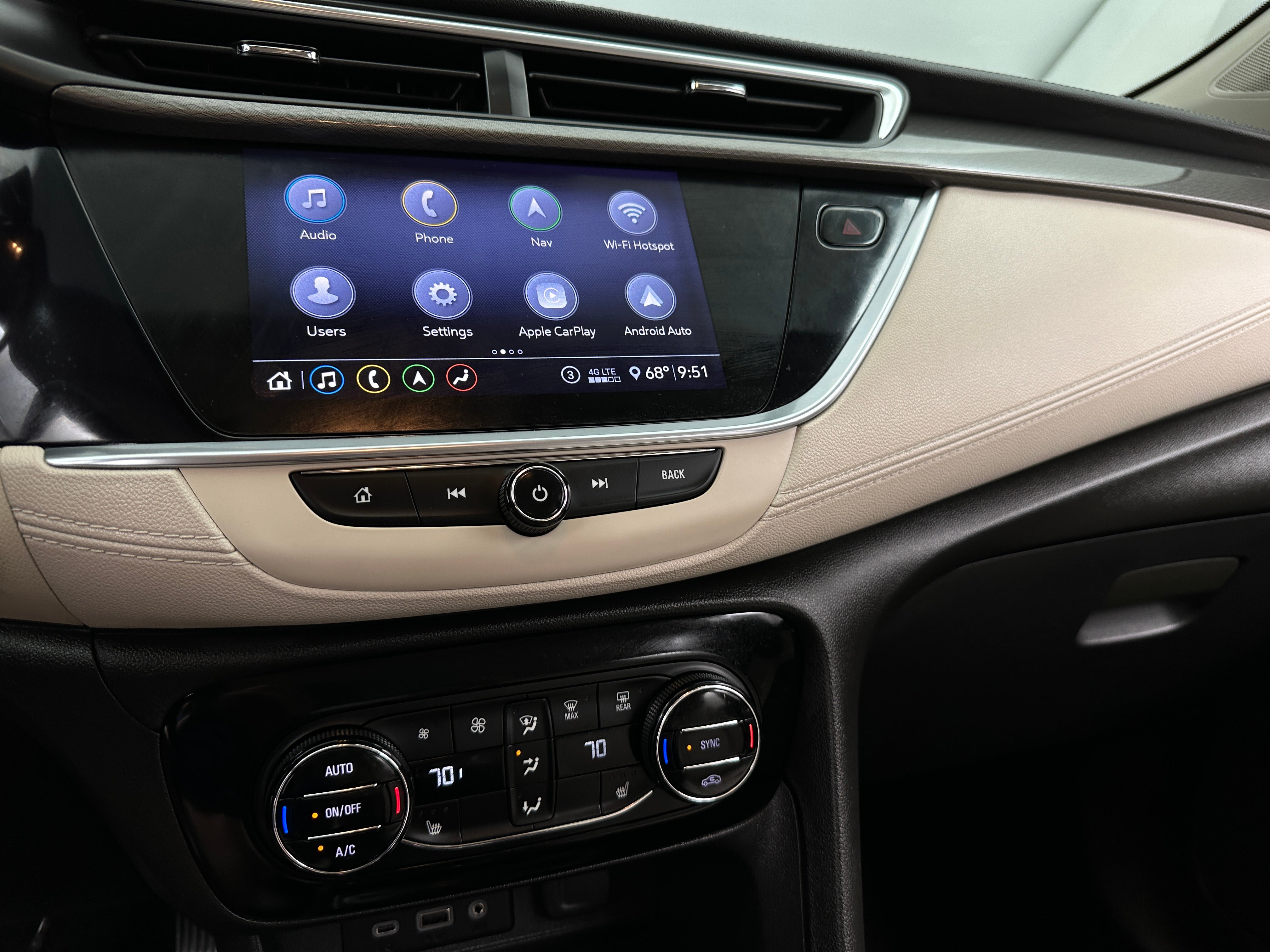 Thumbnail: 2020 Buick Encore GX - 3