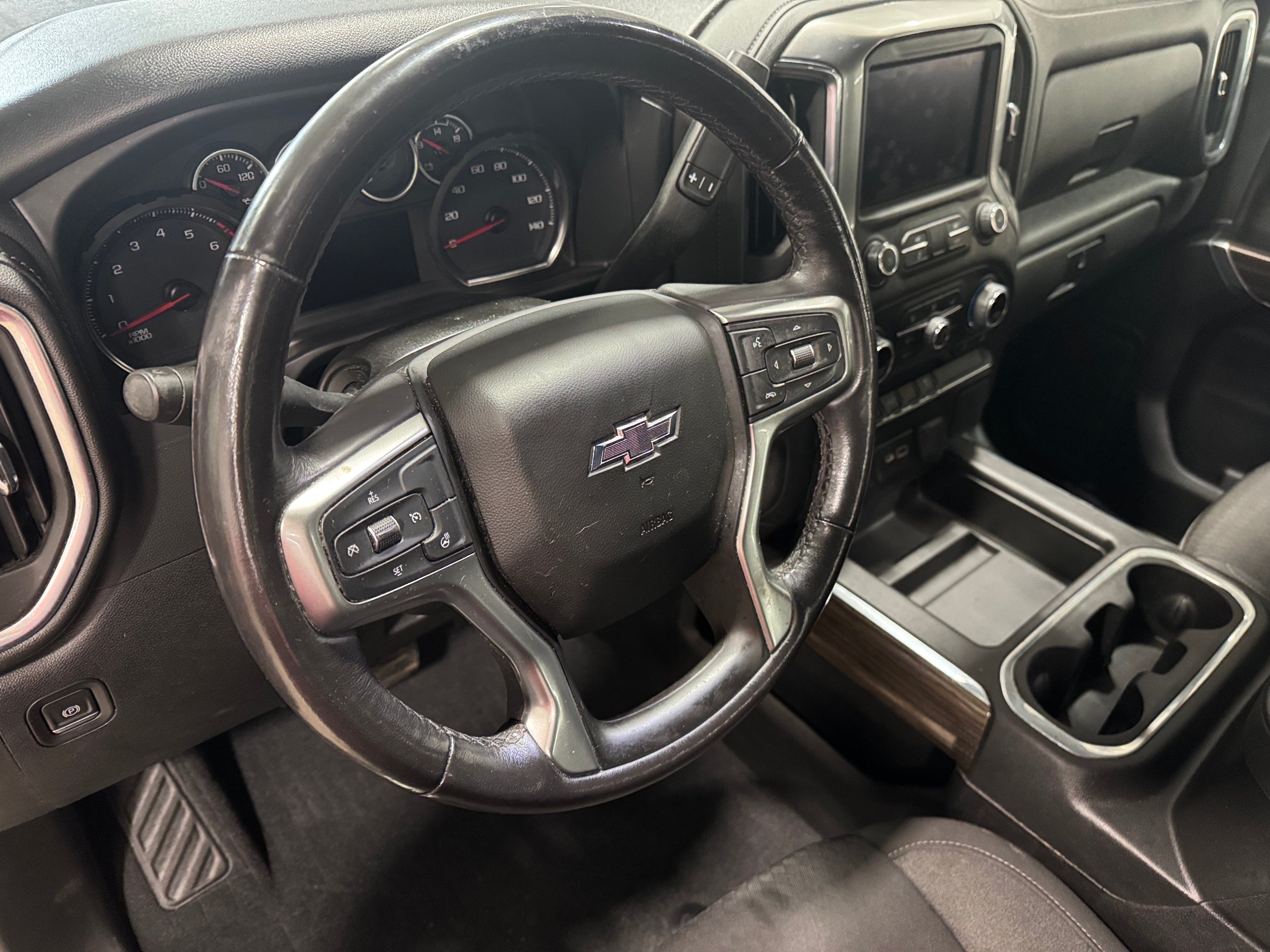 2021 Chevrolet Silverado 1500  3