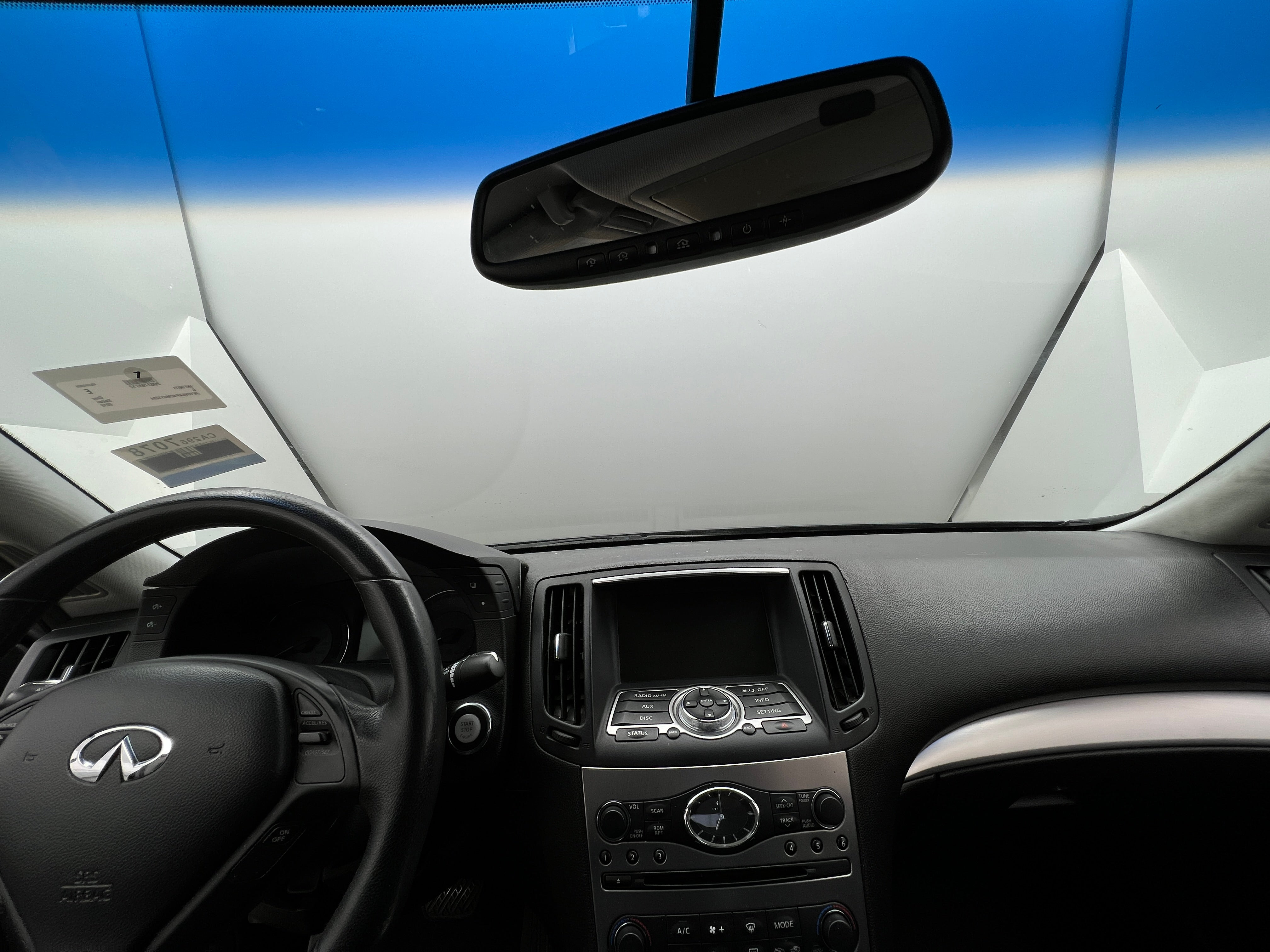 2012 INFINITI G25 Journey 2
