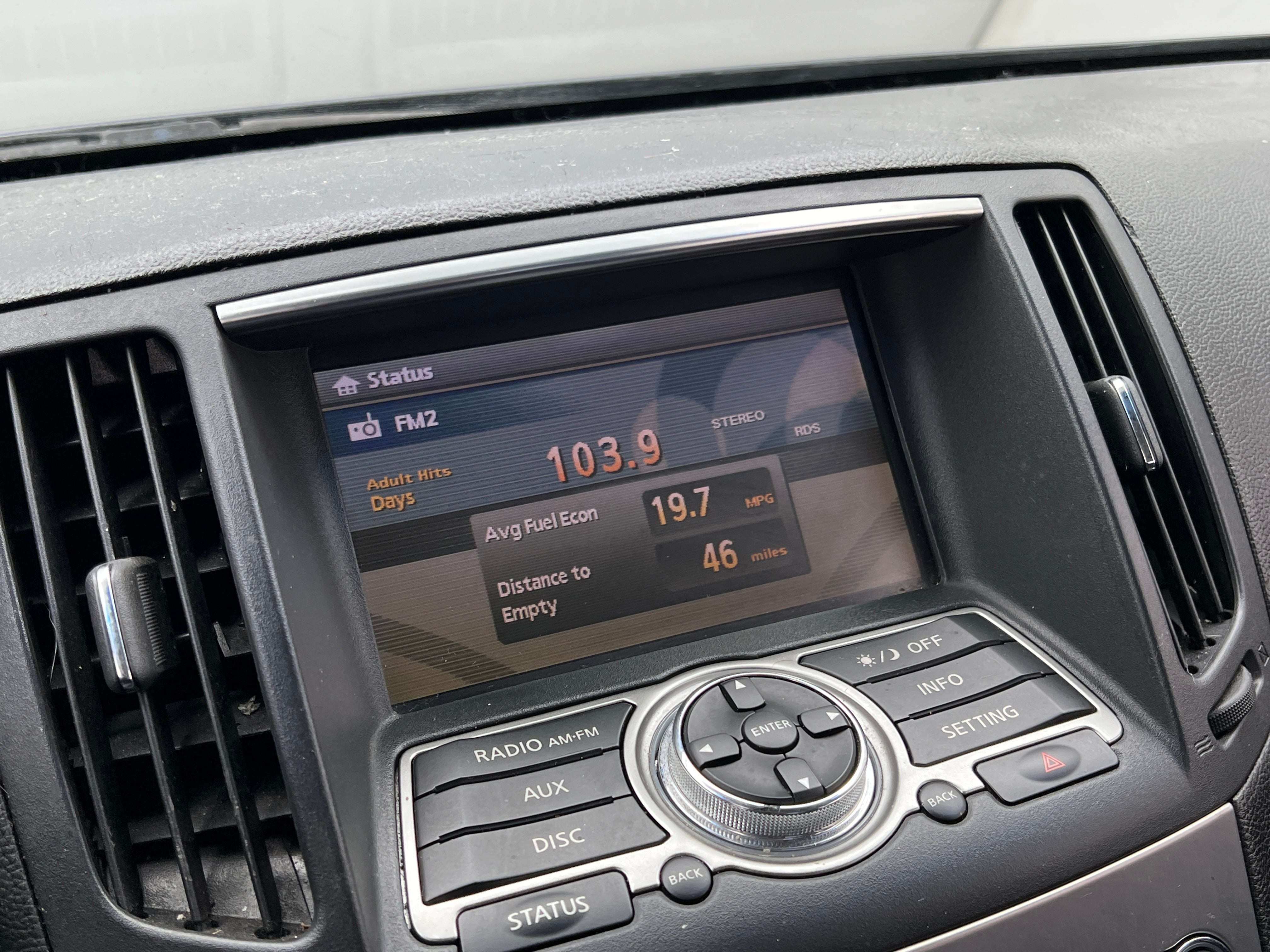 2012 INFINITI G25 Journey 3