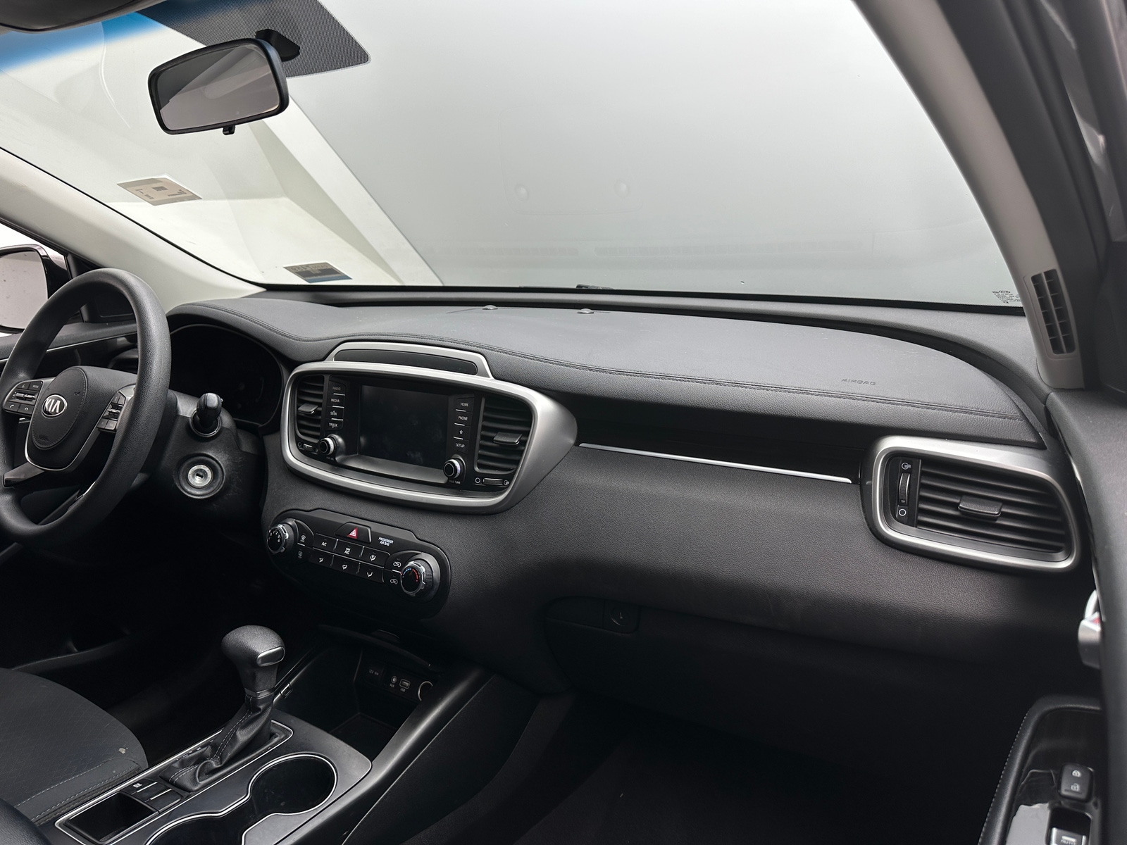 Thumbnail: 2019 Kia Sorento - 3