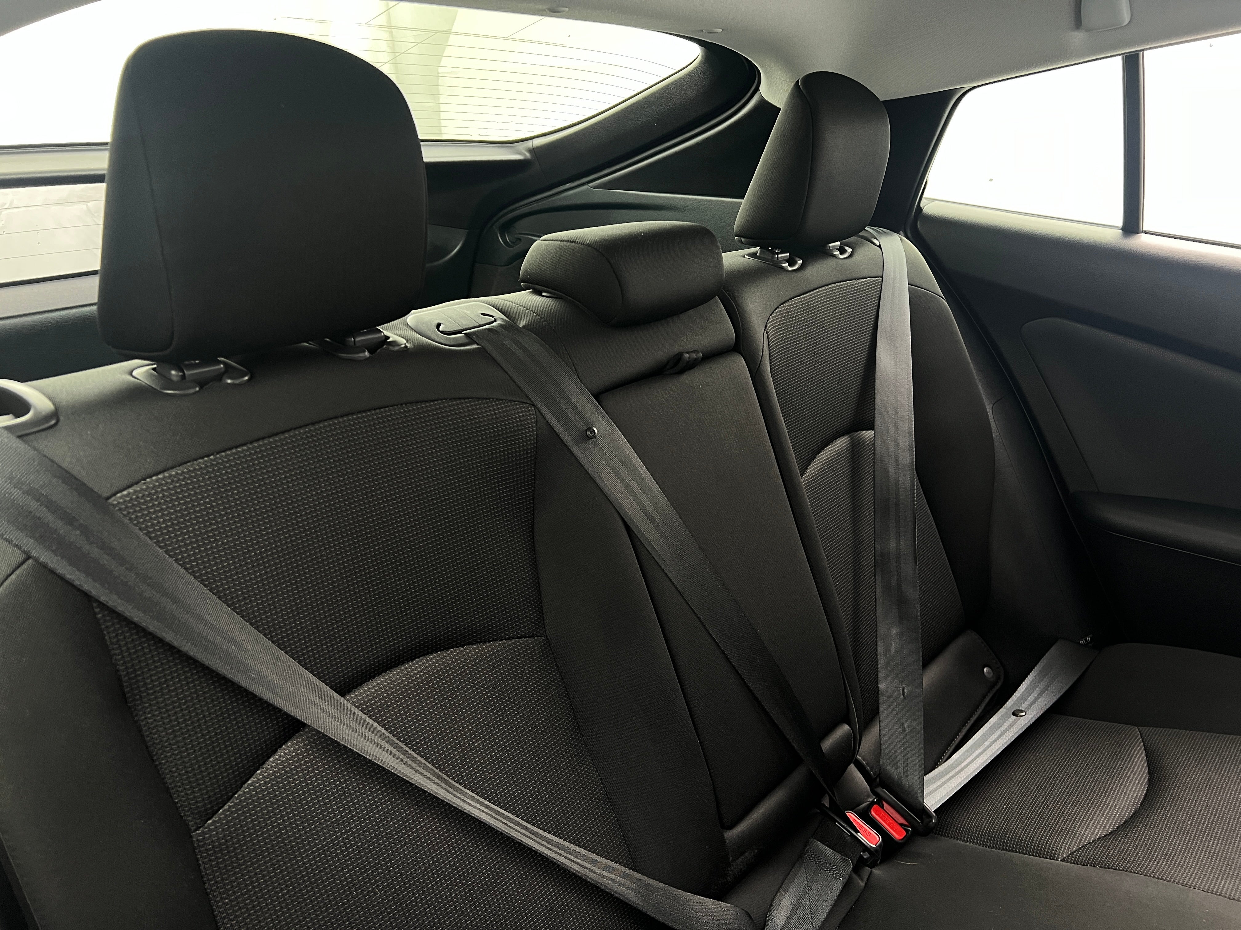 2022 Toyota Prius L Eco 6