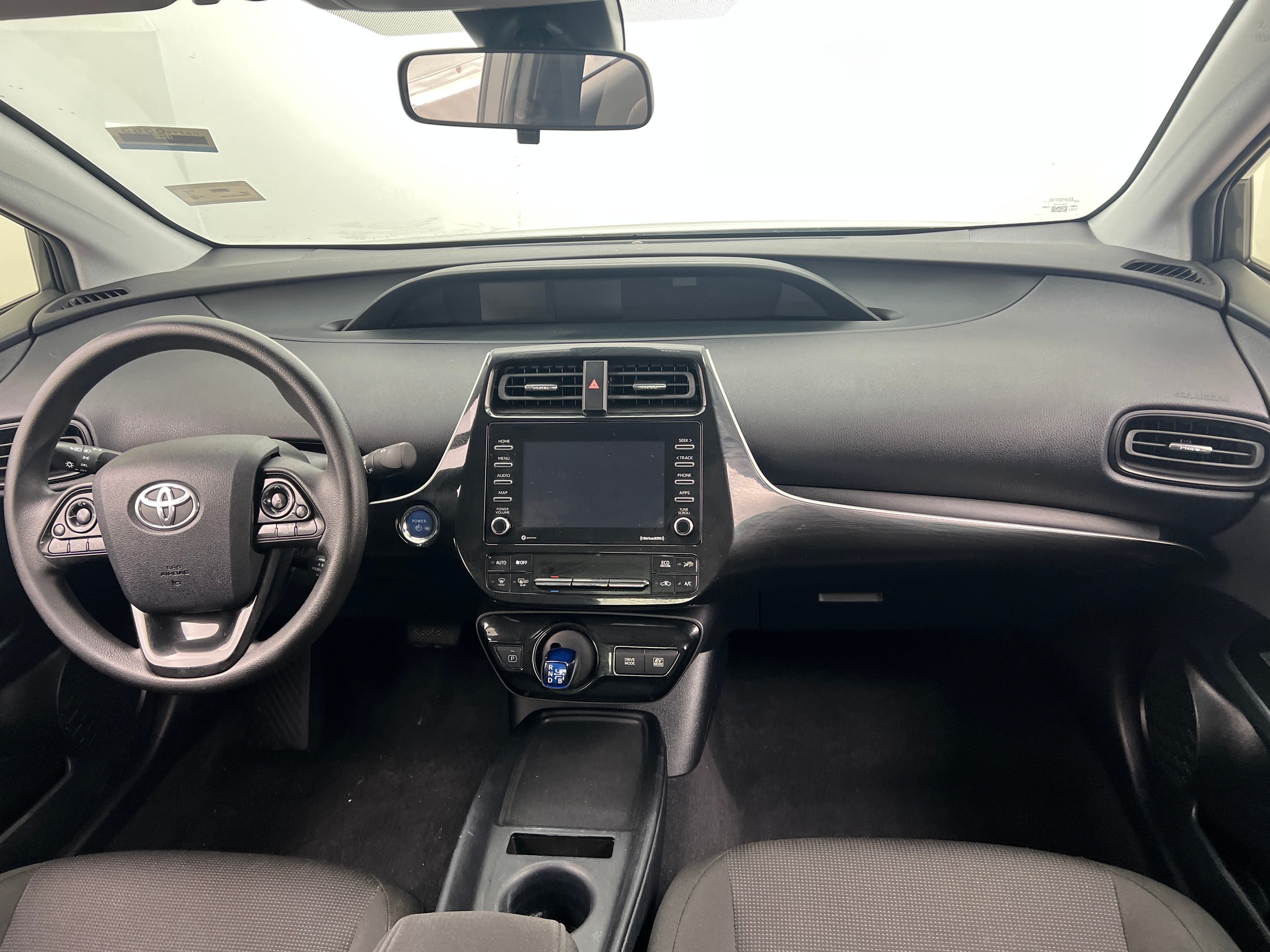 2022 Toyota Prius L Eco 3