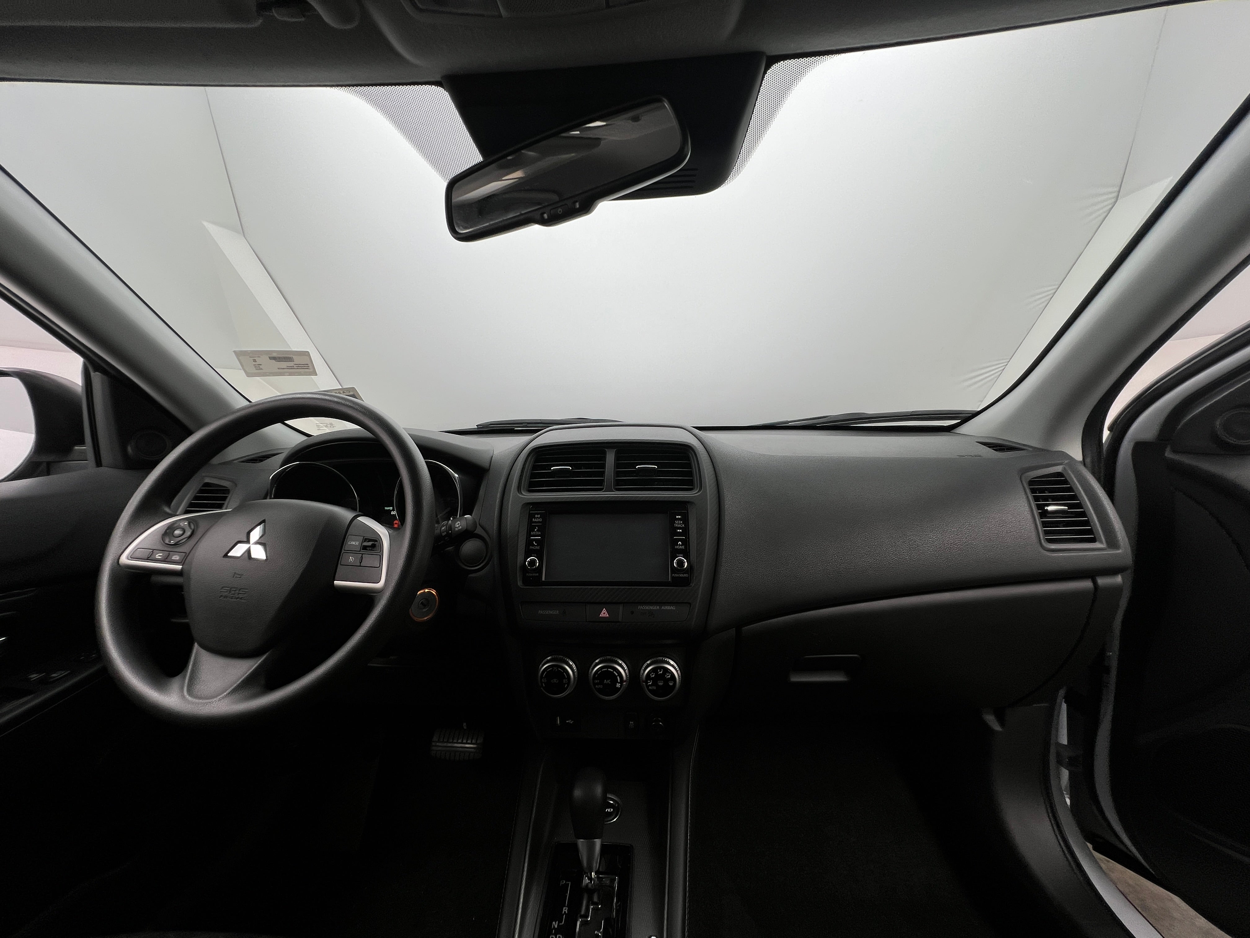 Thumbnail: 2022 Mitsubishi Outlander Sport - 3