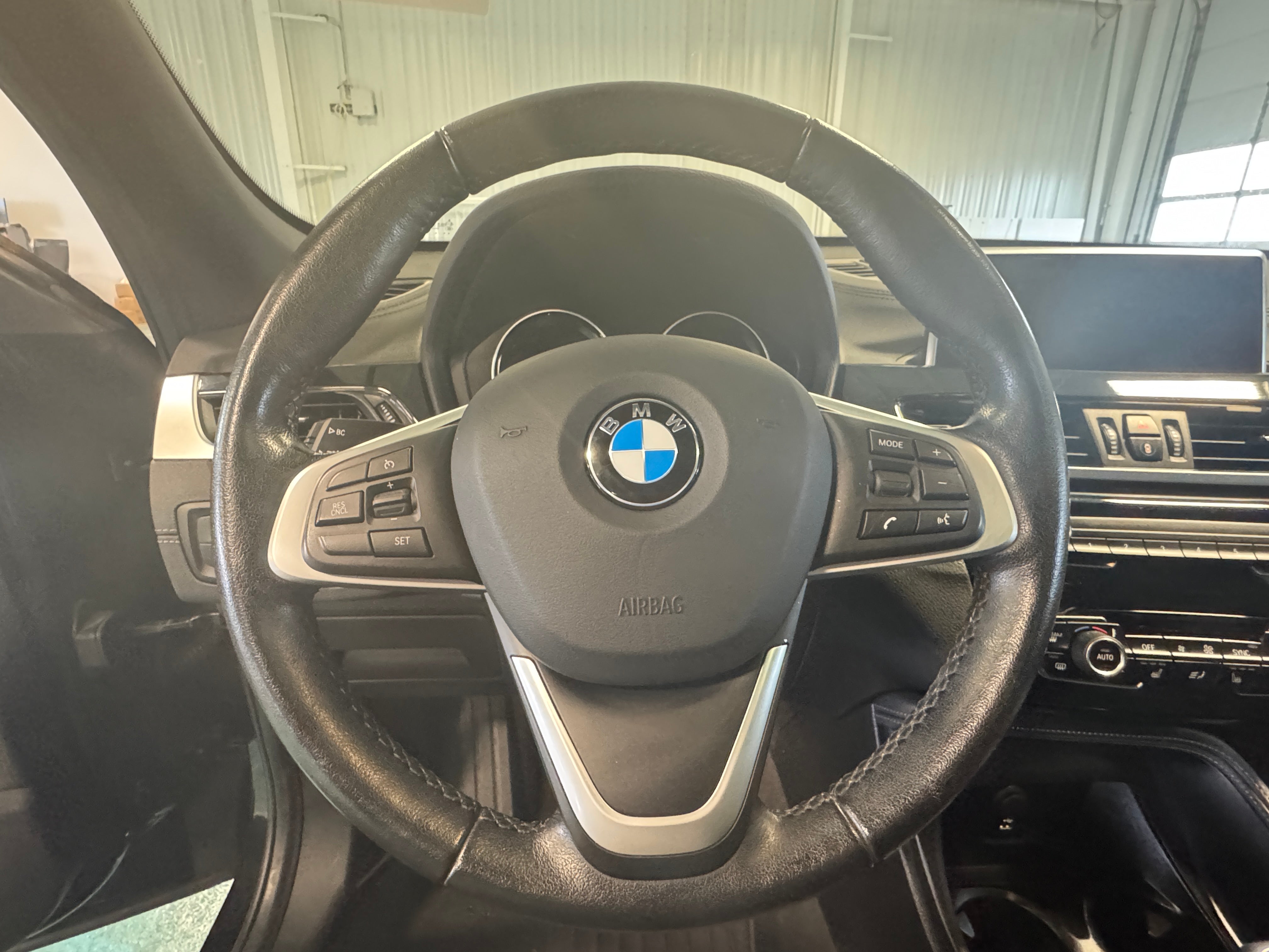 2021 BMW X1 xDrive28i 4