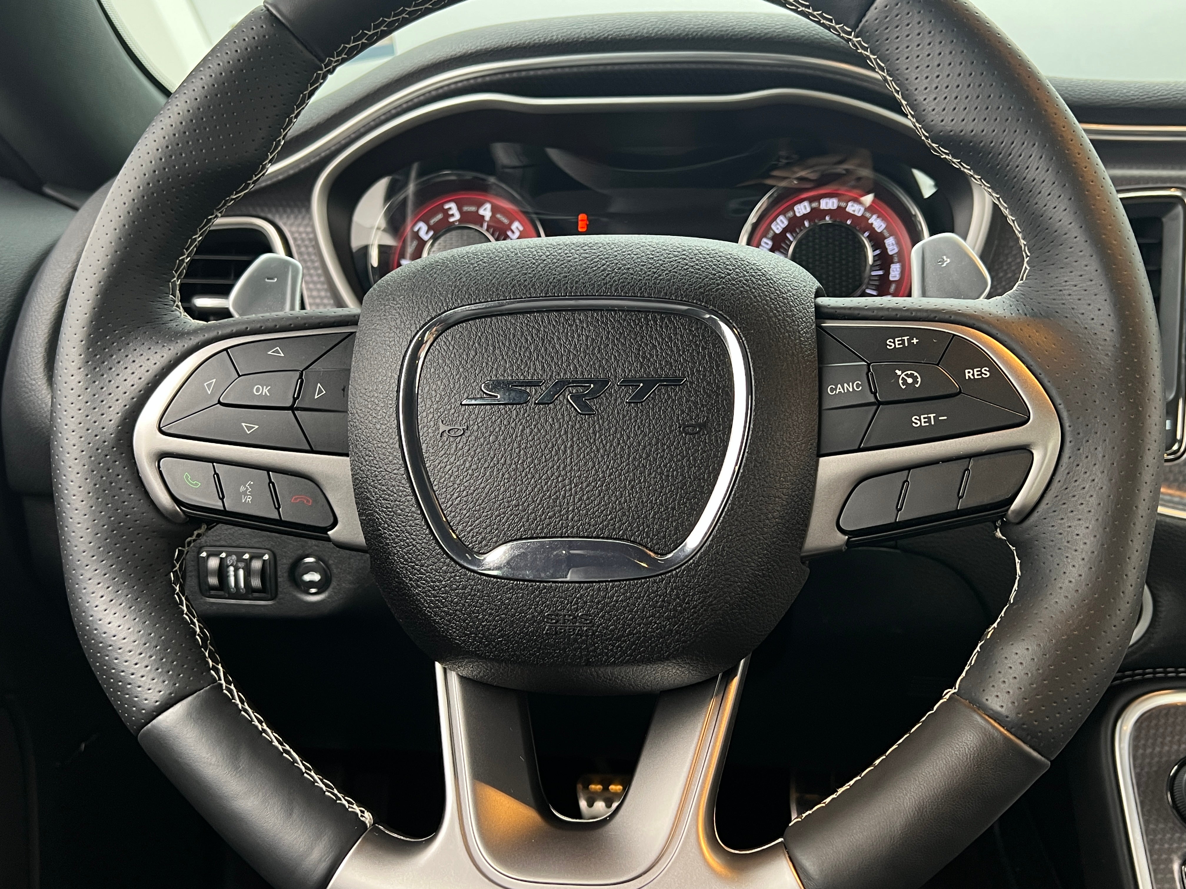 2016 Dodge Challenger SRT Hellcat 3