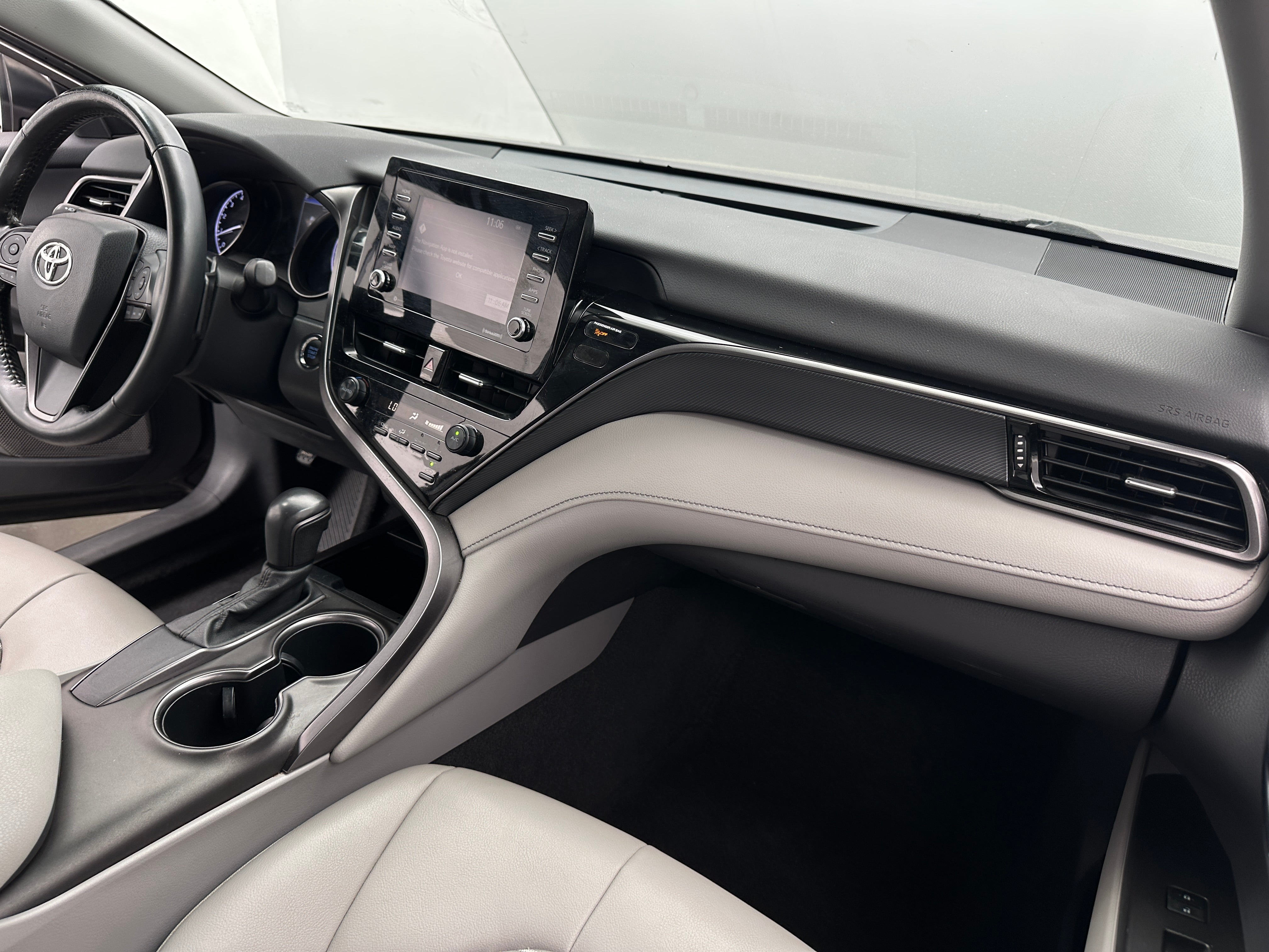 2021 Toyota Camry SE 3