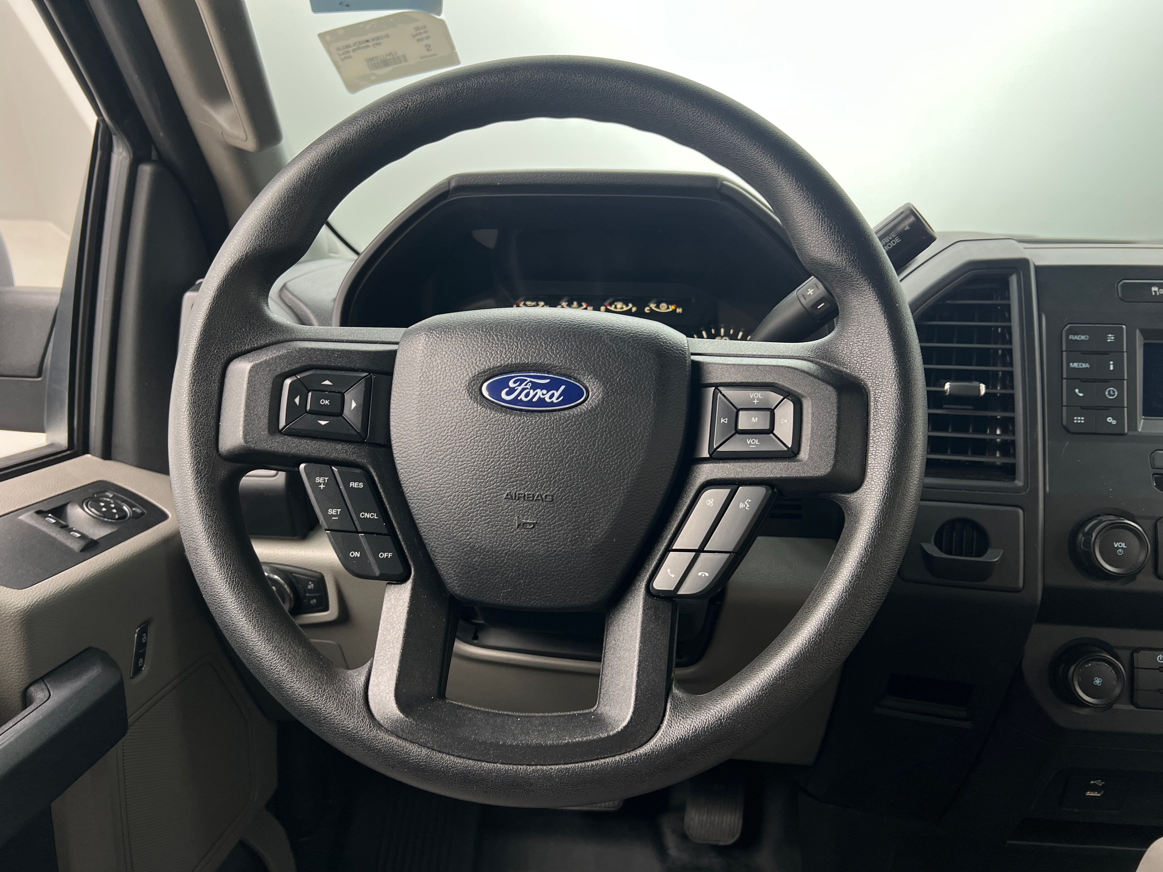 2019 Ford Econoline E-150 5