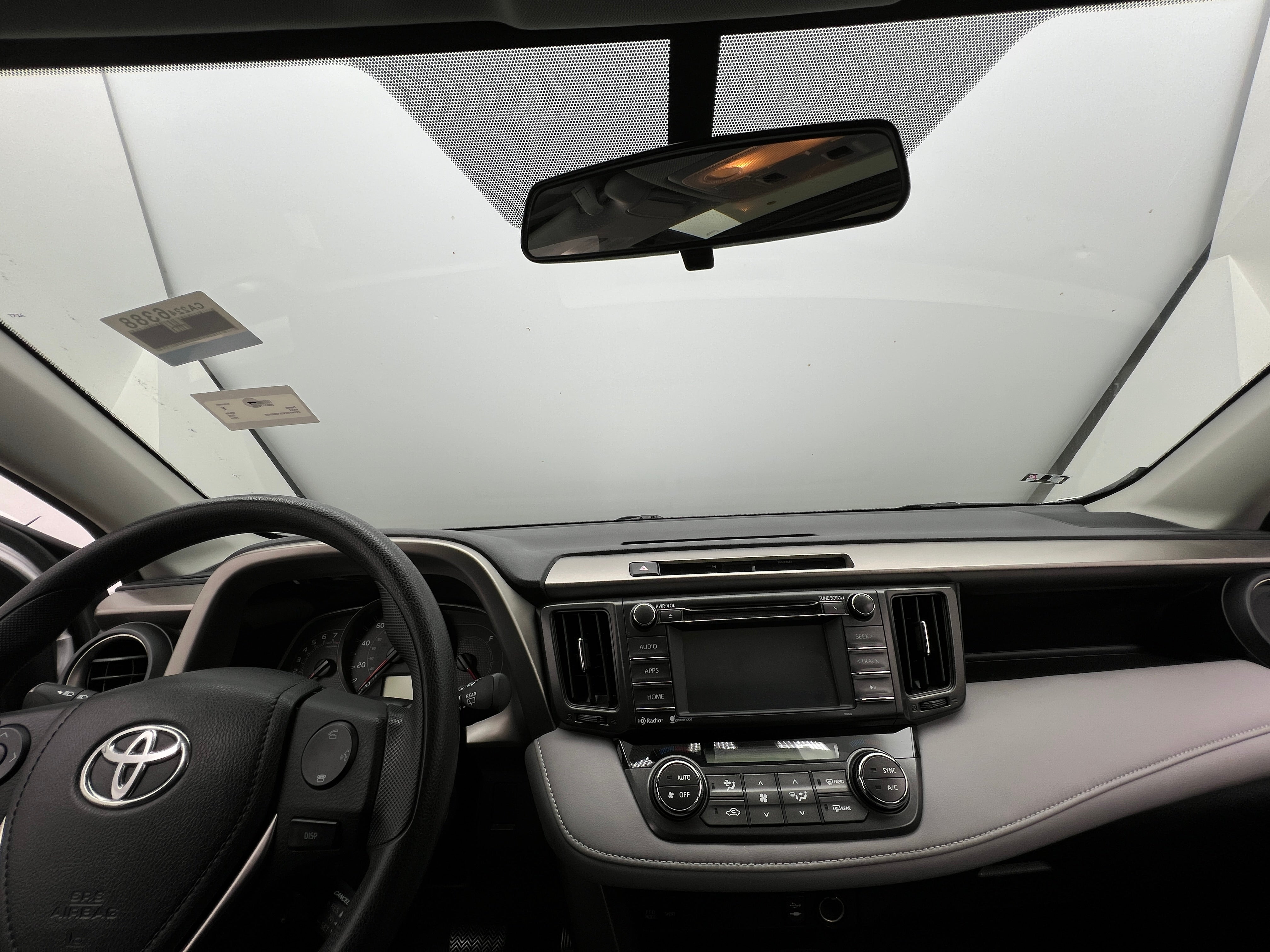 2014 Toyota RAV4 XLE 3