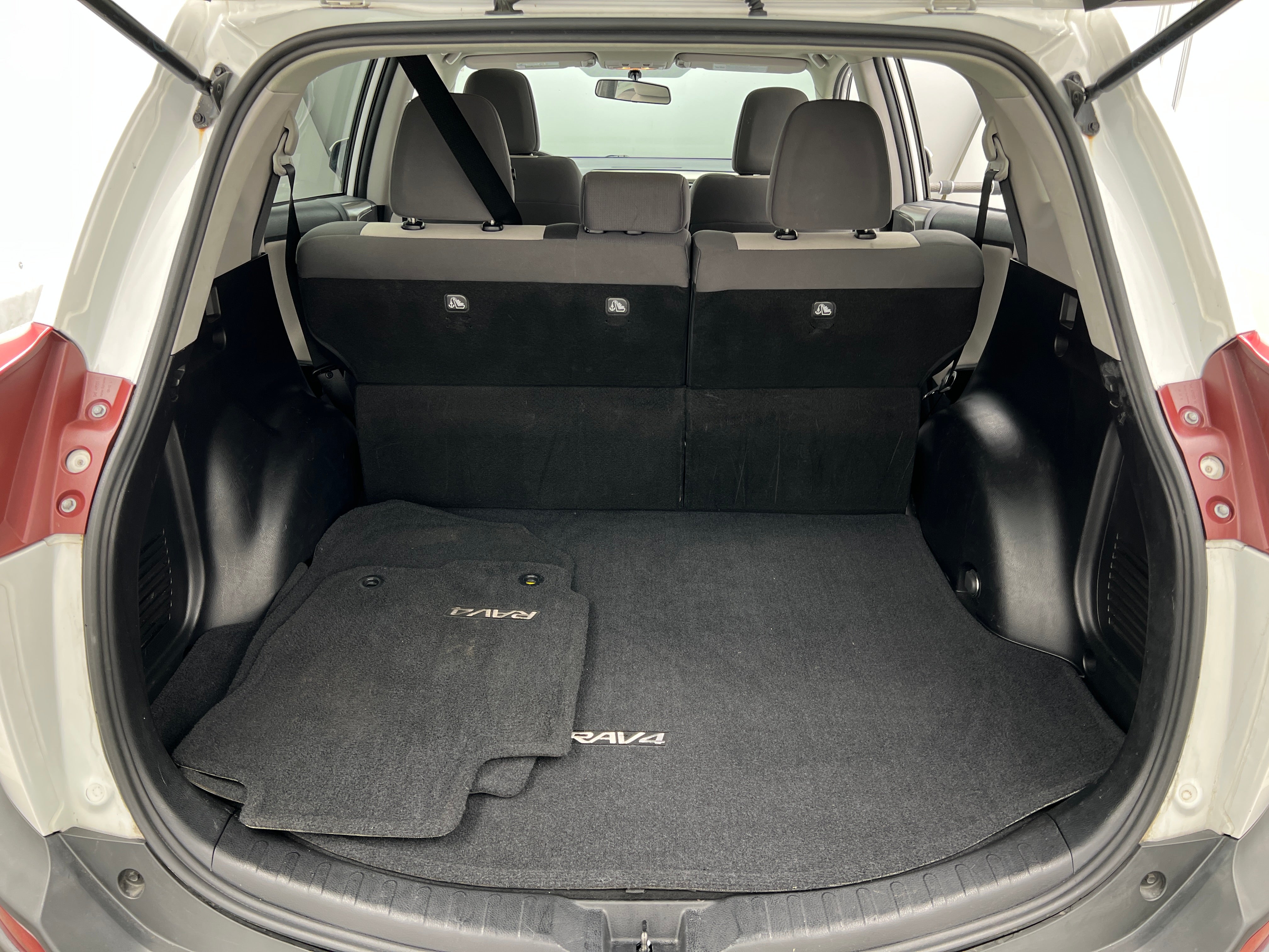 2014 Toyota RAV4 XLE 7