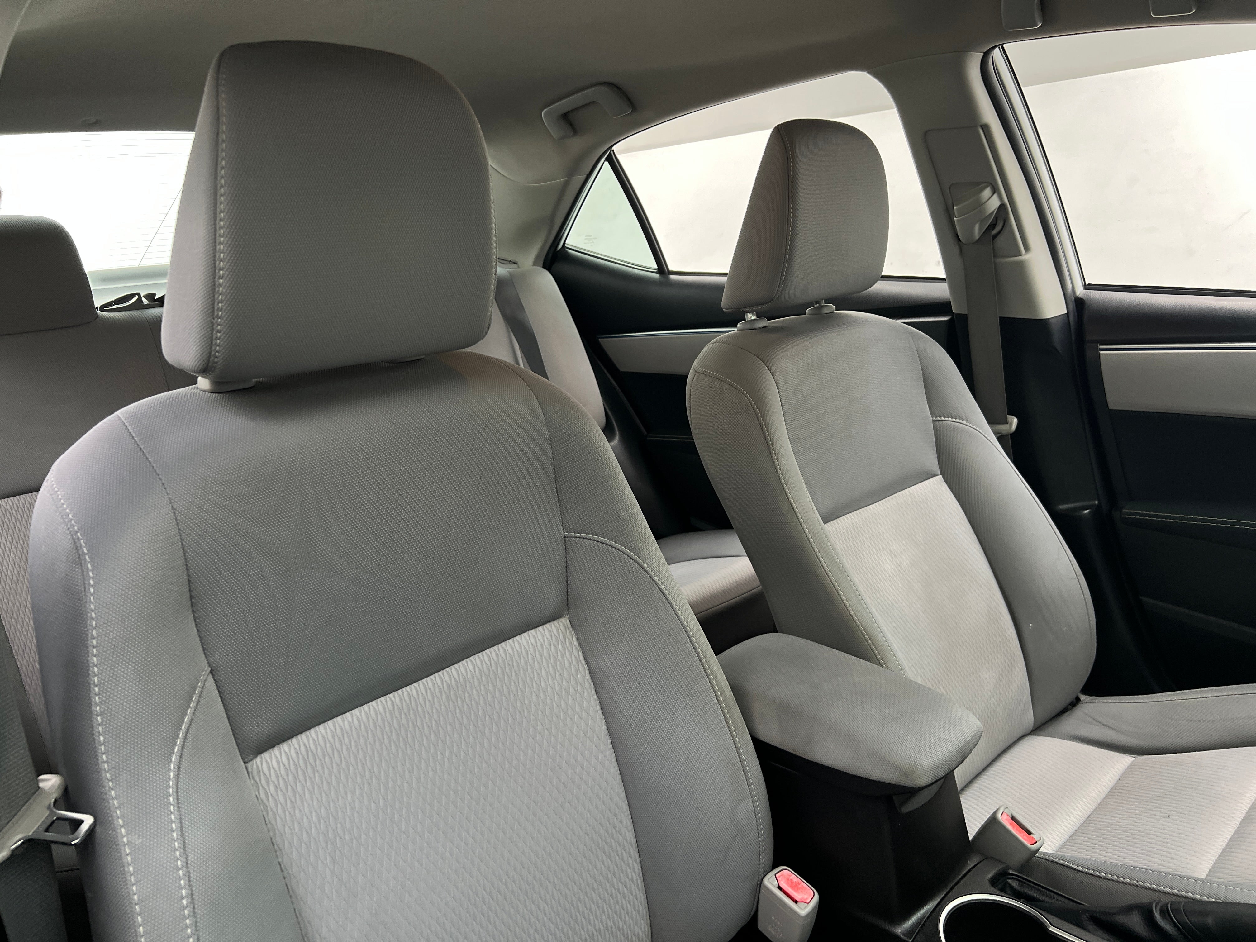 2014 Toyota Corolla LE 2