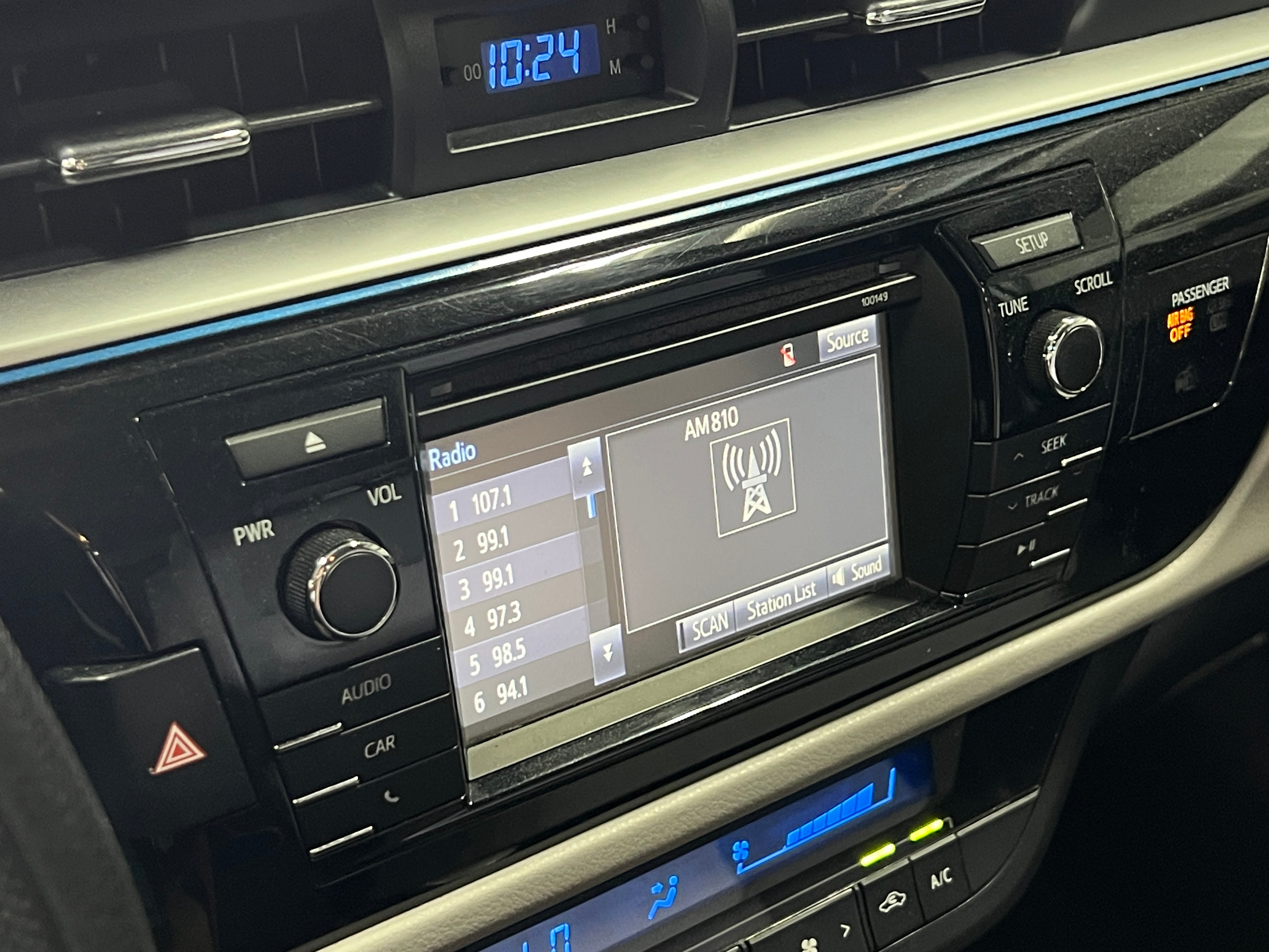 2014 Toyota Corolla LE 4