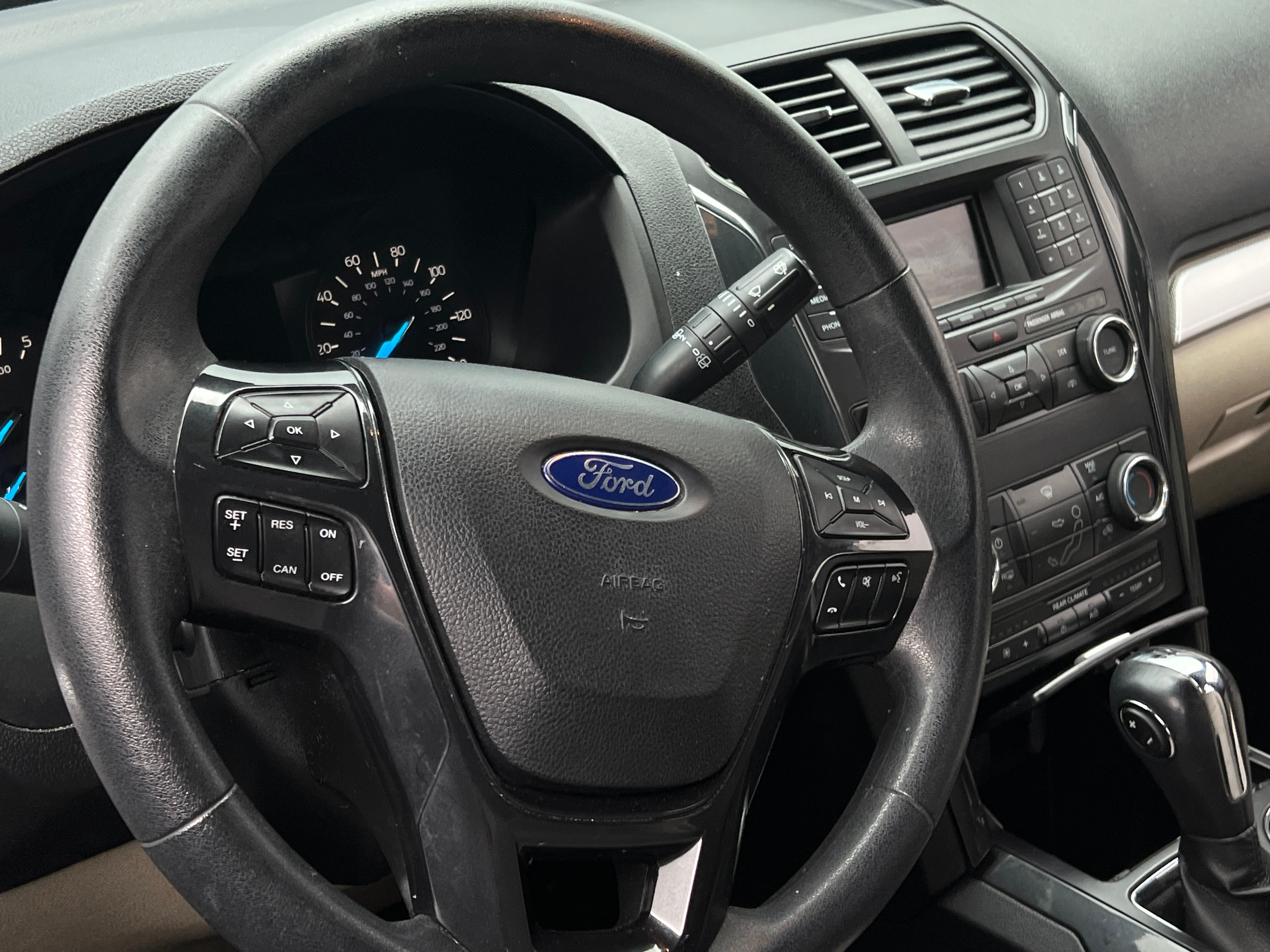 2019 Ford Explorer Base 5