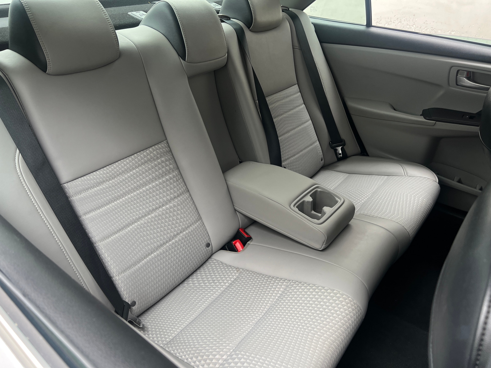 Thumbnail: 2015 Toyota Camry - 6