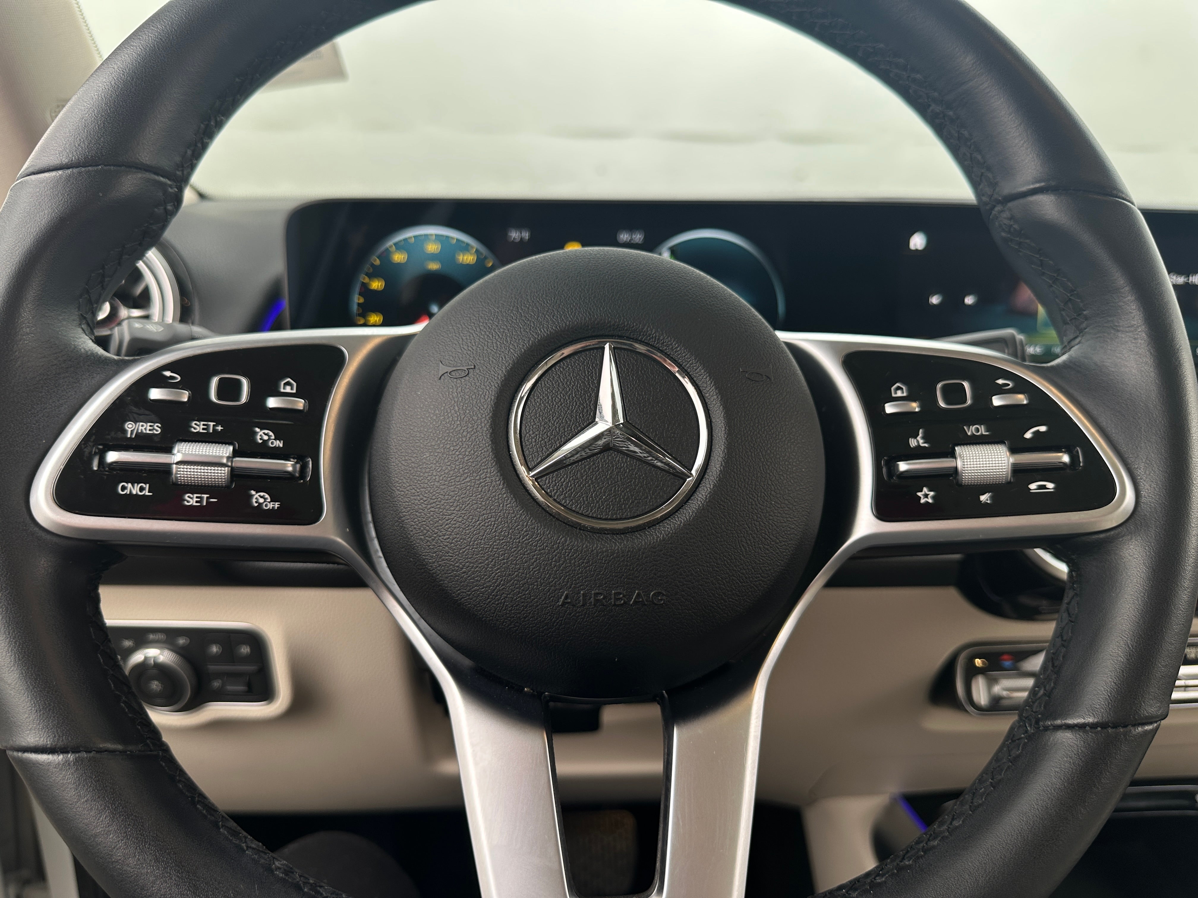 2023 Mercedes-Benz GLB 250 4