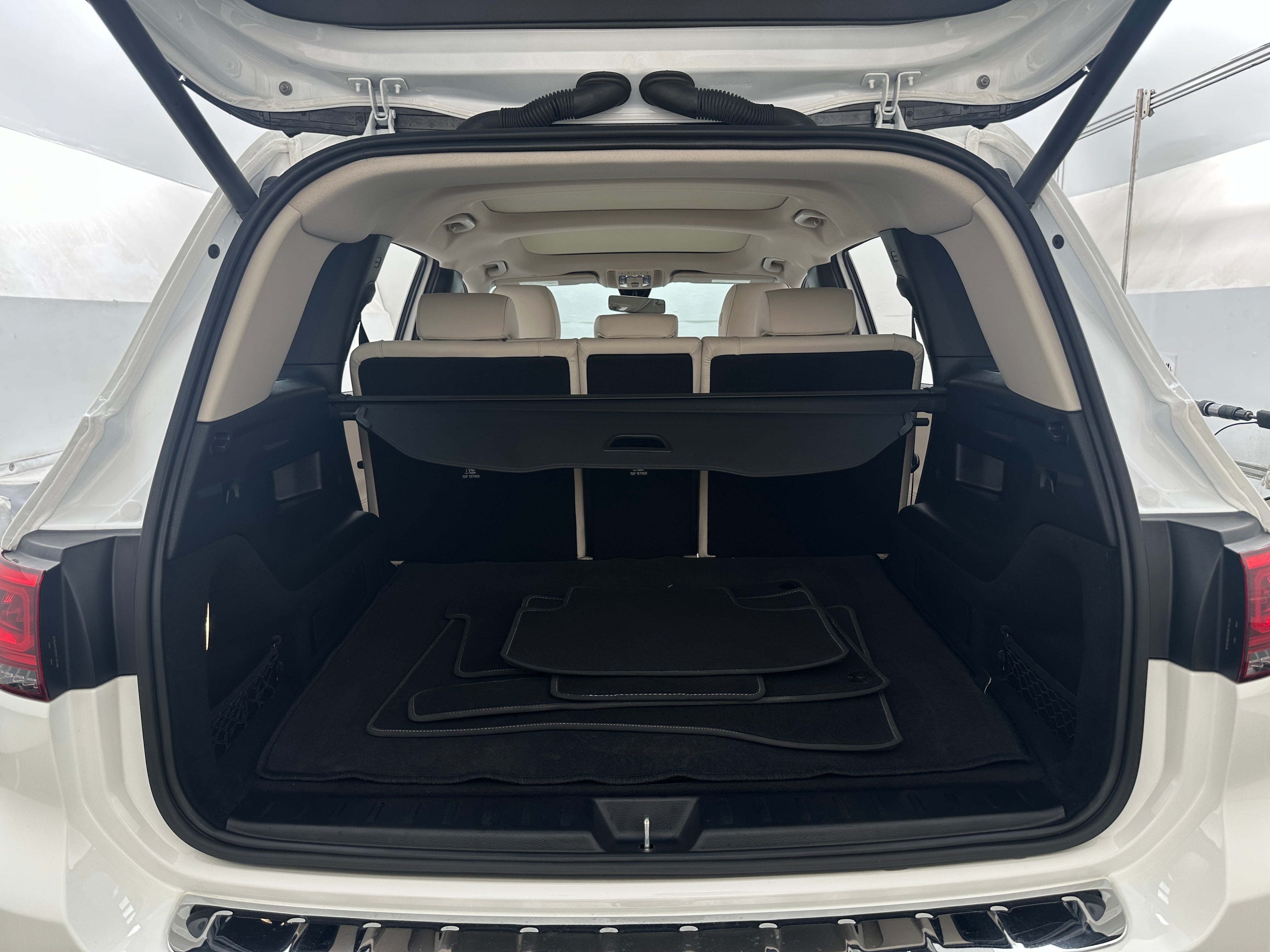 2023 Mercedes-Benz GLB 250 6