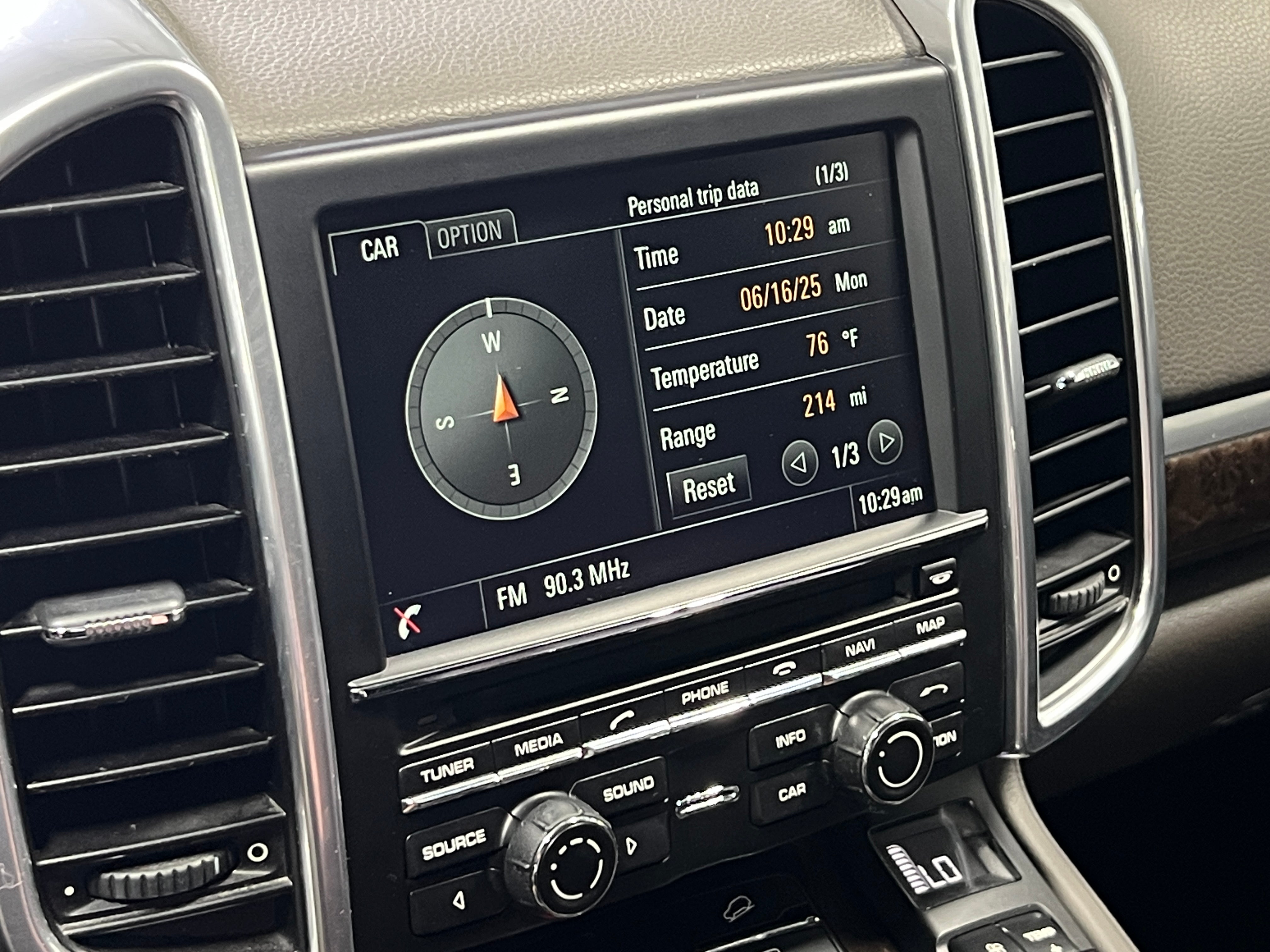 2016 Porsche Cayenne S 3