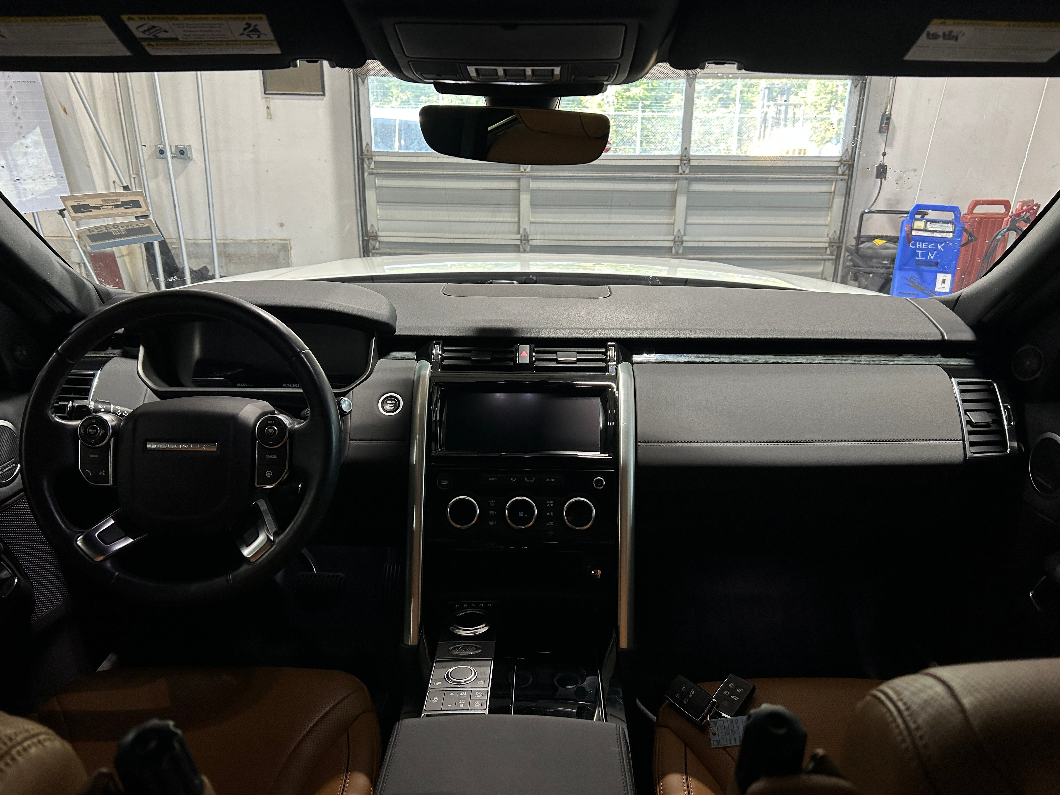 2018 Land Rover Discovery HSE 2
