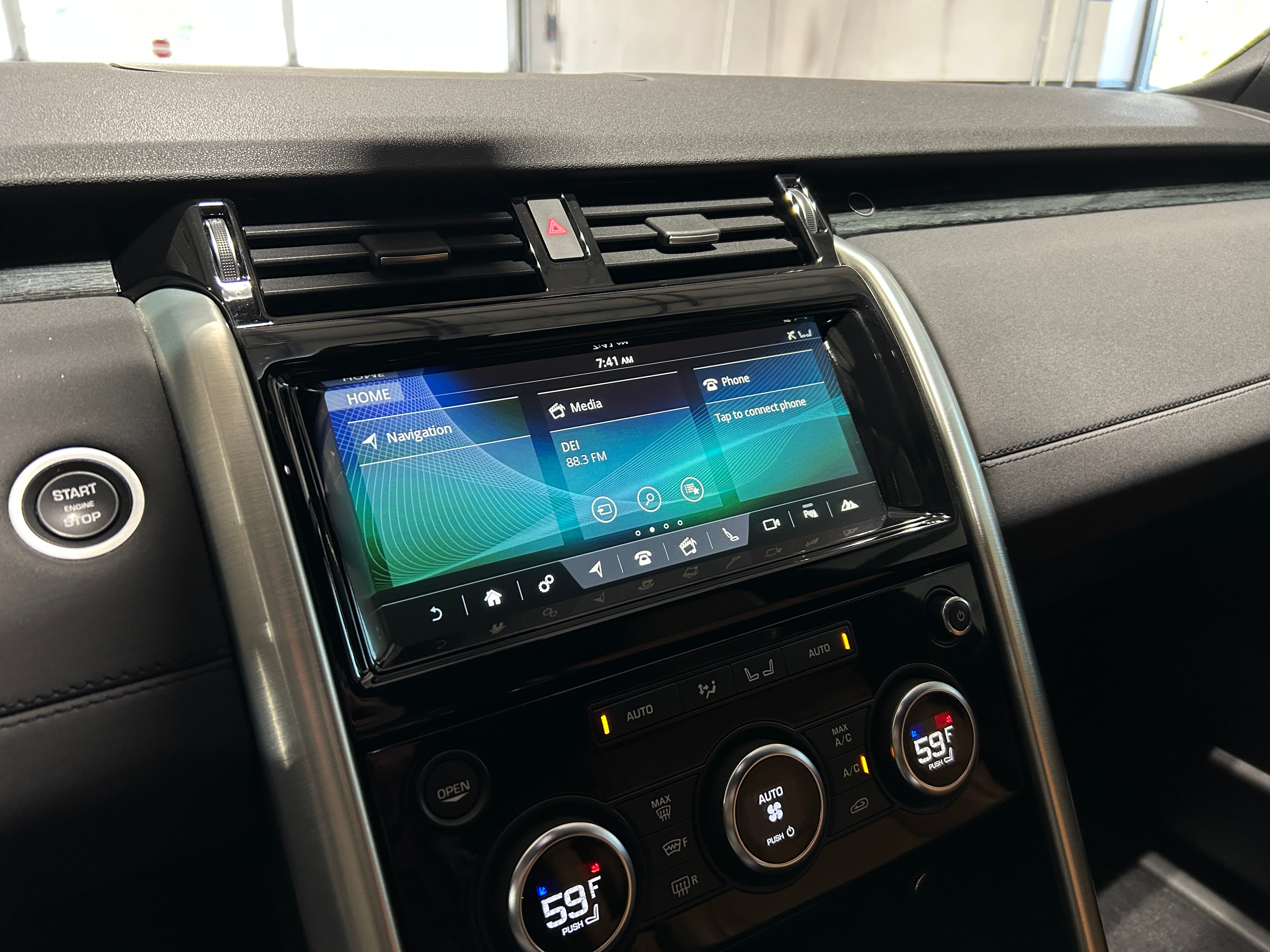 2018 Land Rover Discovery HSE 3