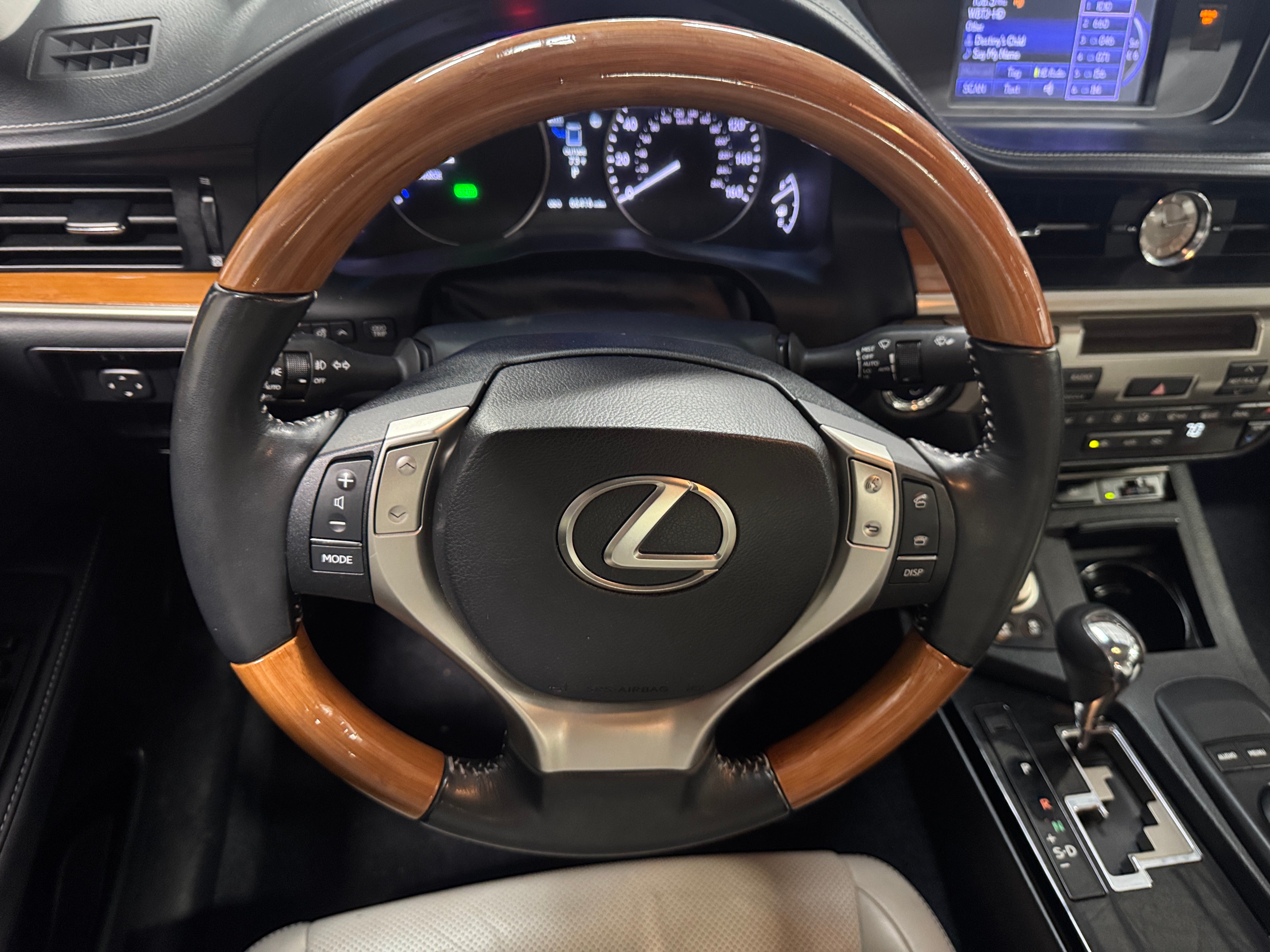 2013 Lexus ES Hybrid 300h 4
