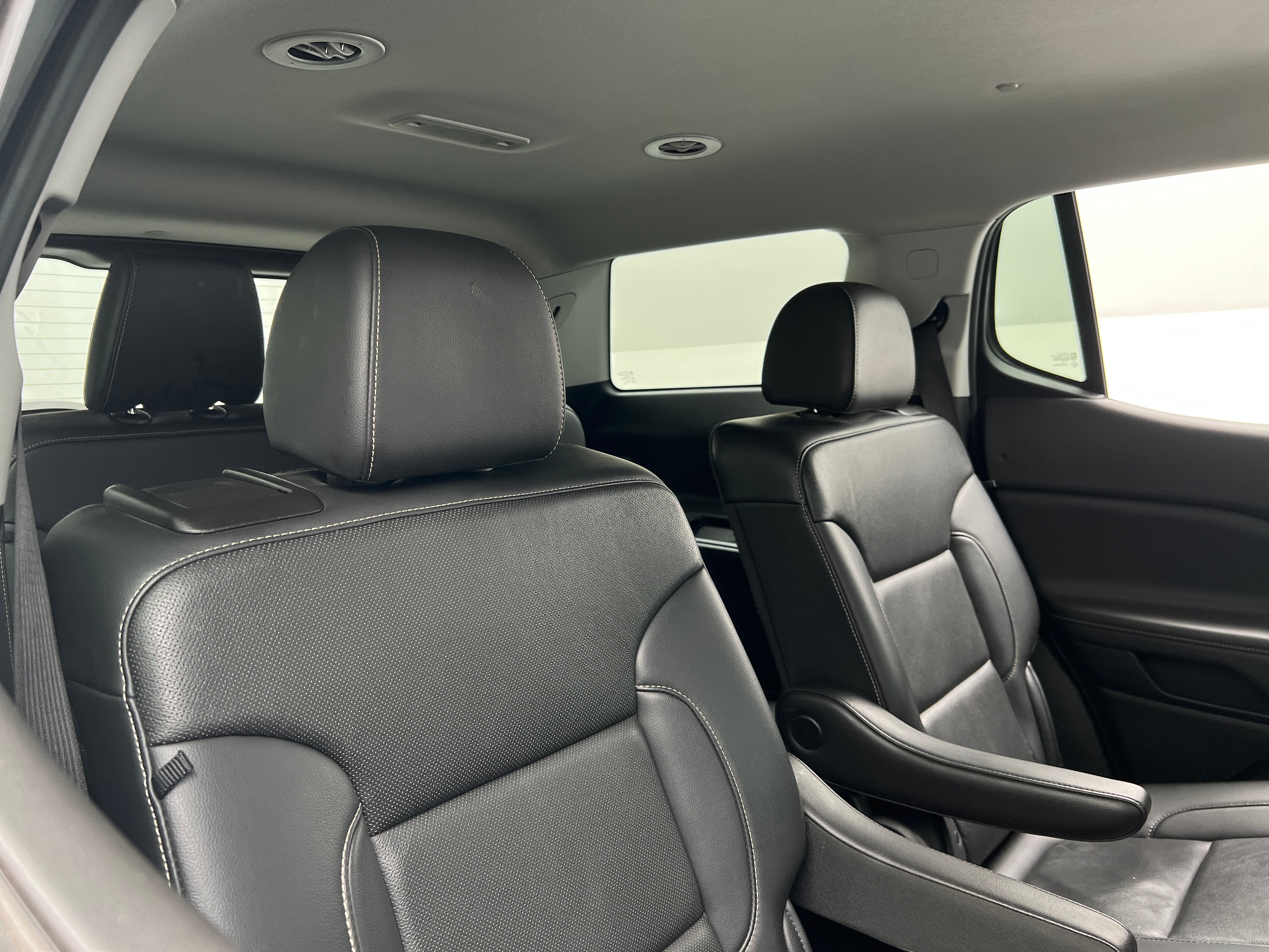 2023 GMC Acadia SLT 5