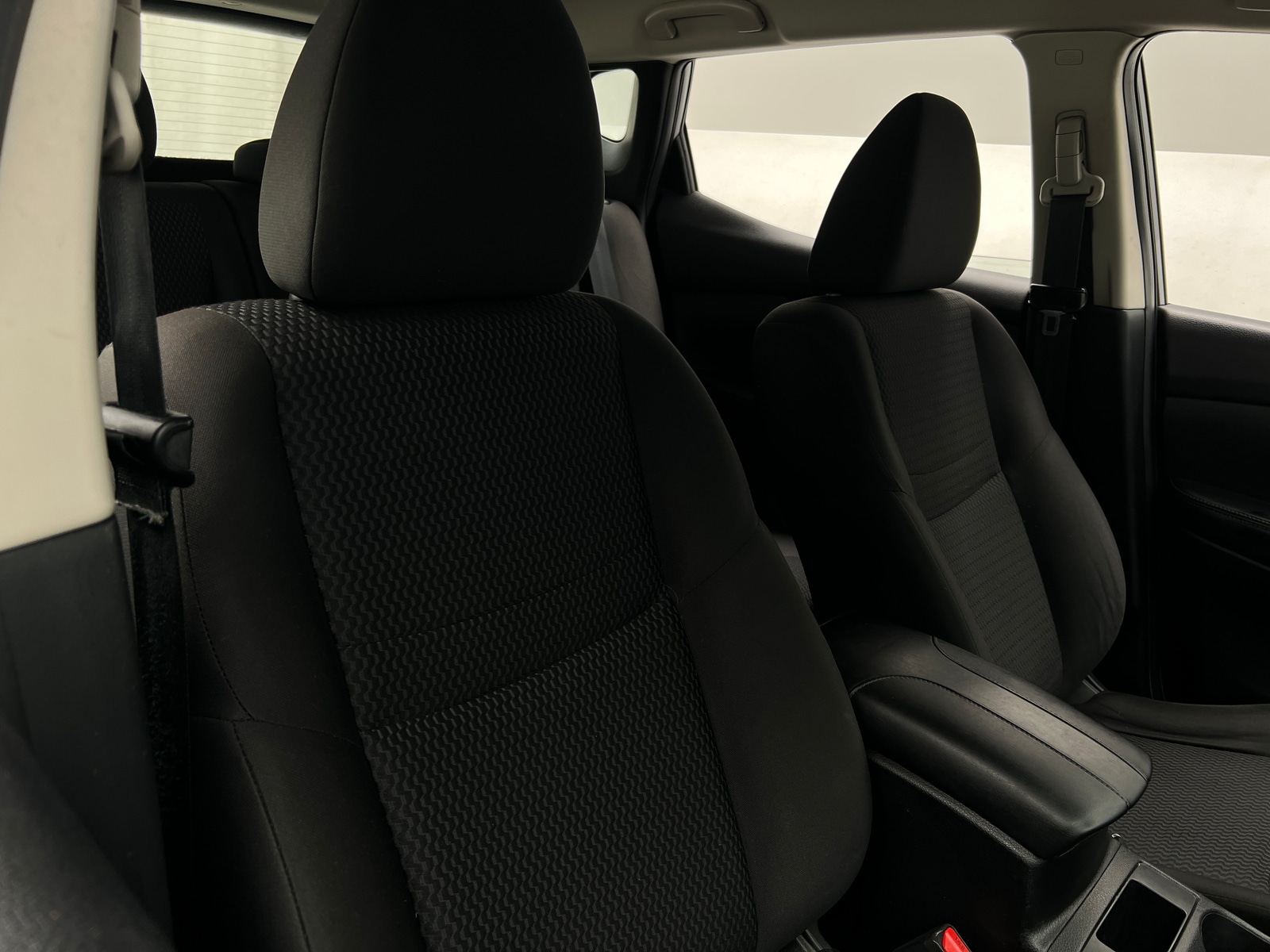 Thumbnail: 2019 Nissan Rogue Sport - 2