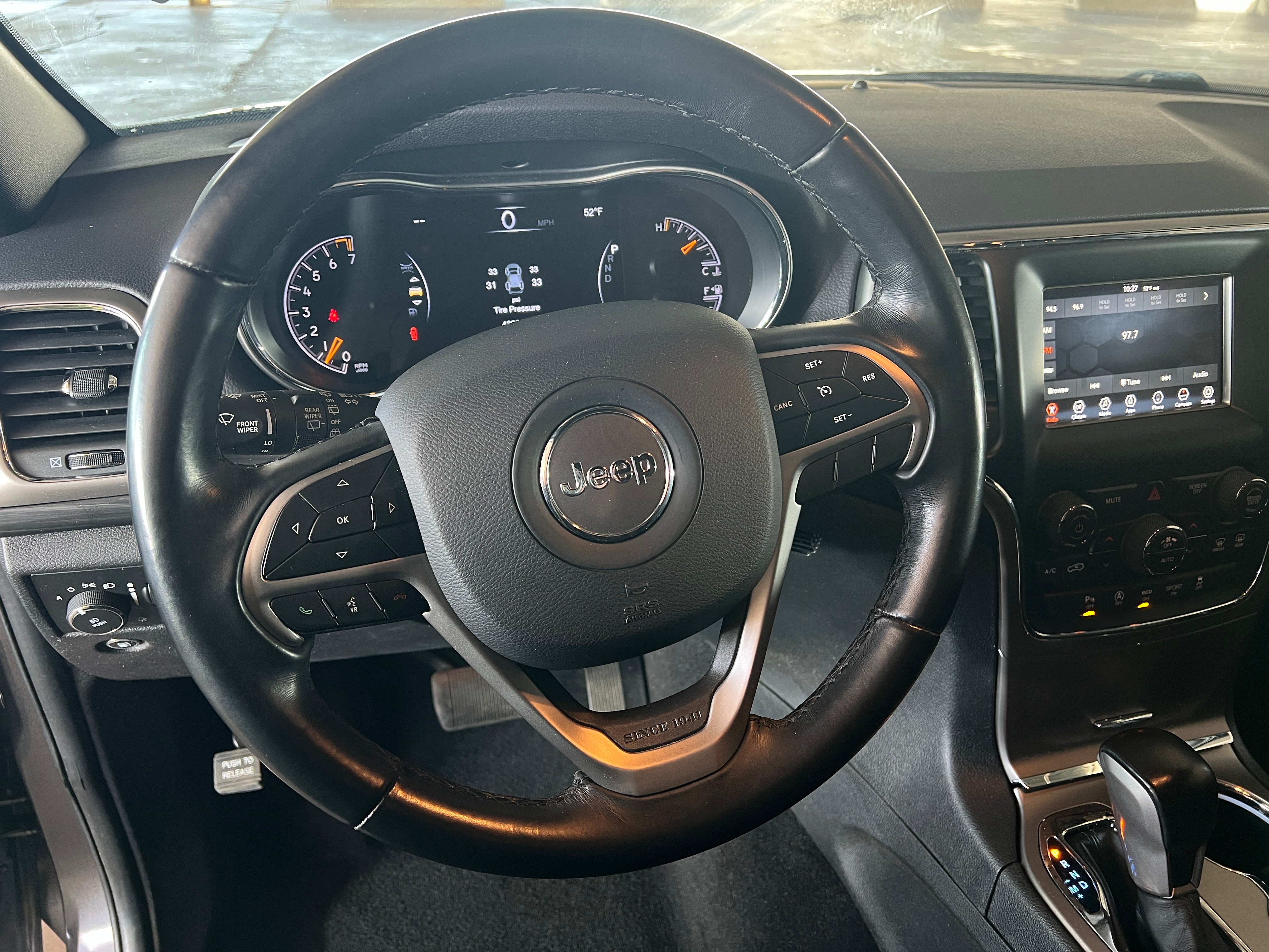 2020 Jeep Grand Cherokee Laredo 5