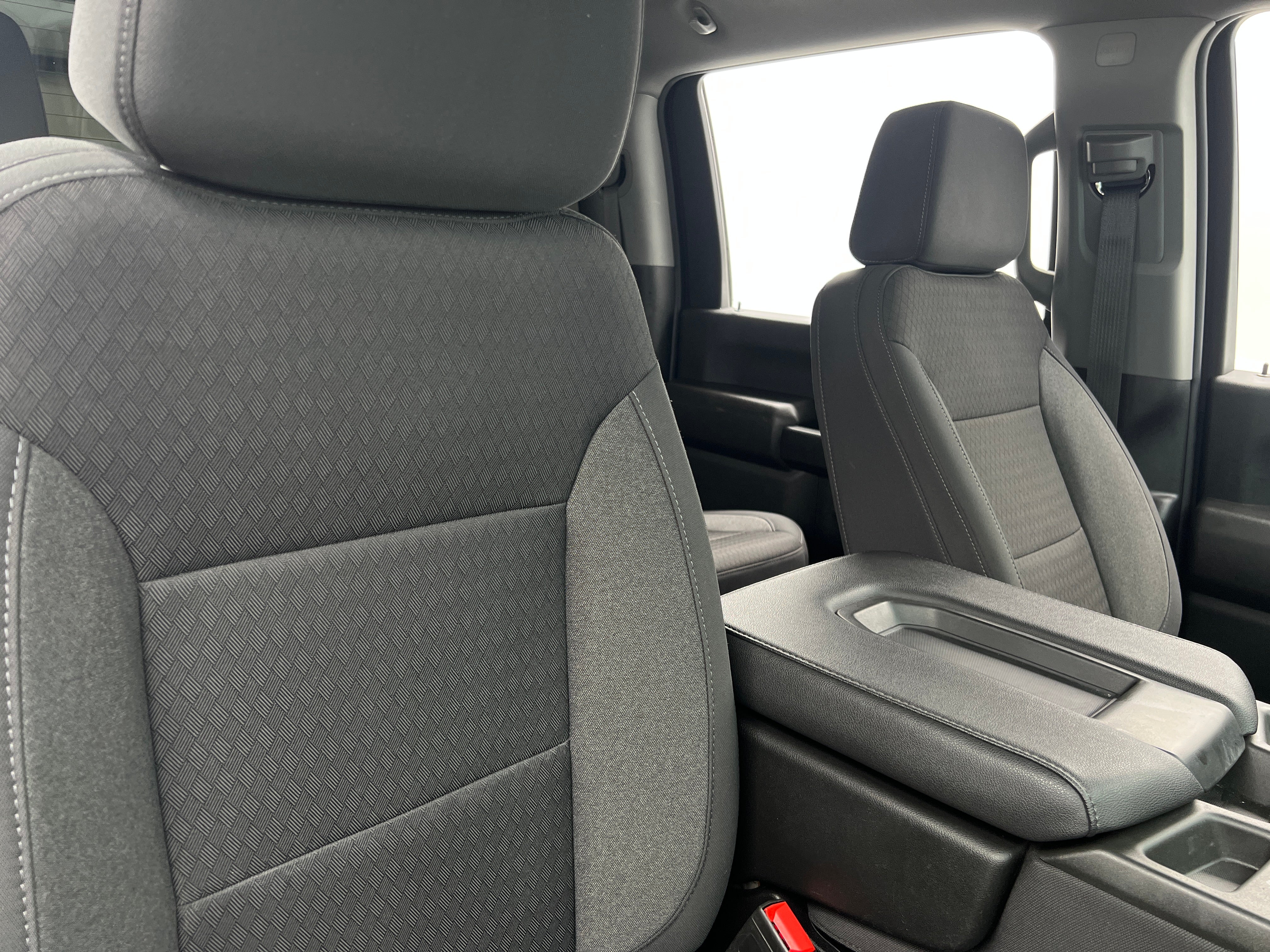 2024 Chevrolet Silverado 2500 Custom 2