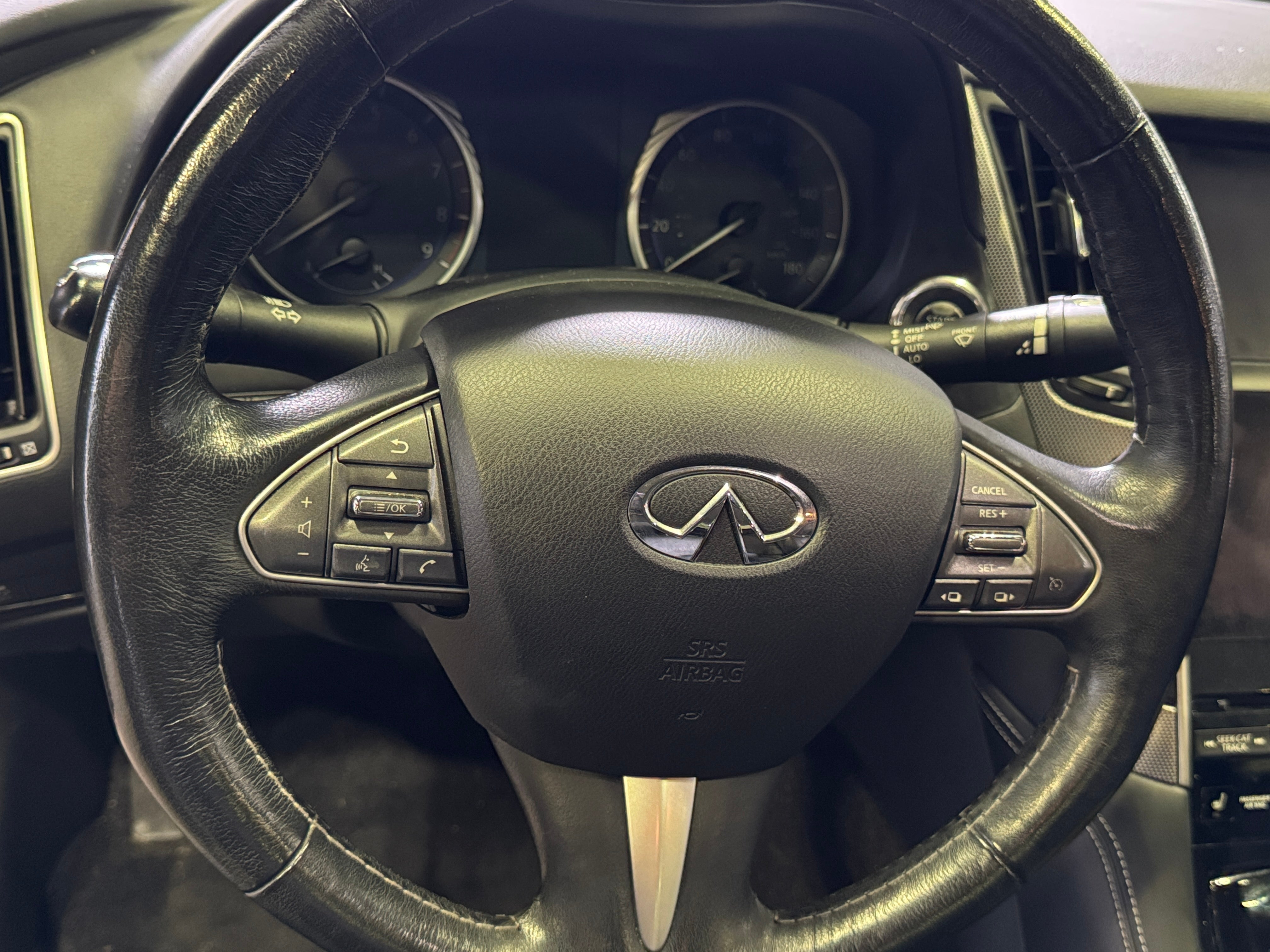 2016 INFINITI Q50 Premium 4