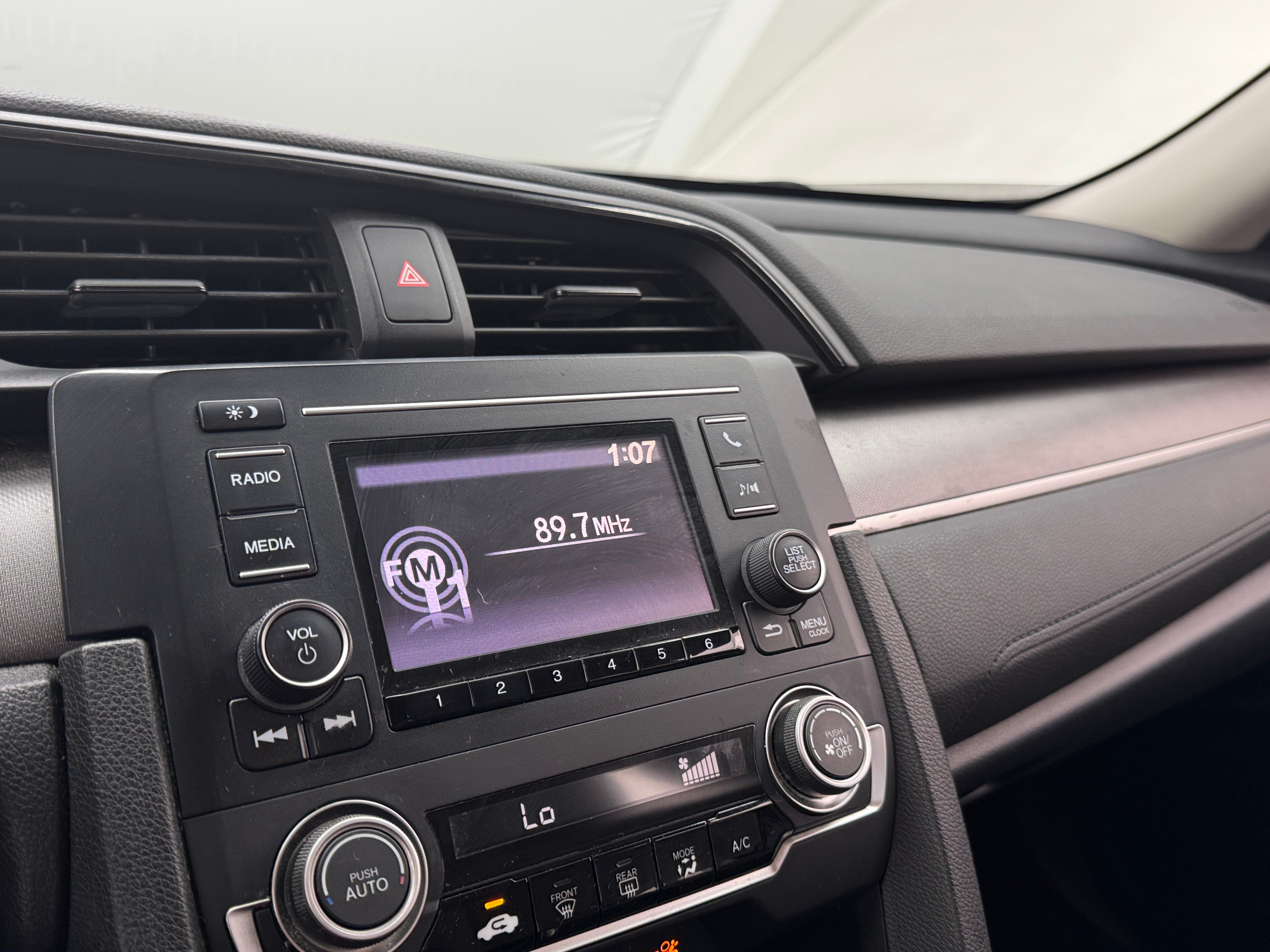 Thumbnail: 2016 Honda Civic - 4