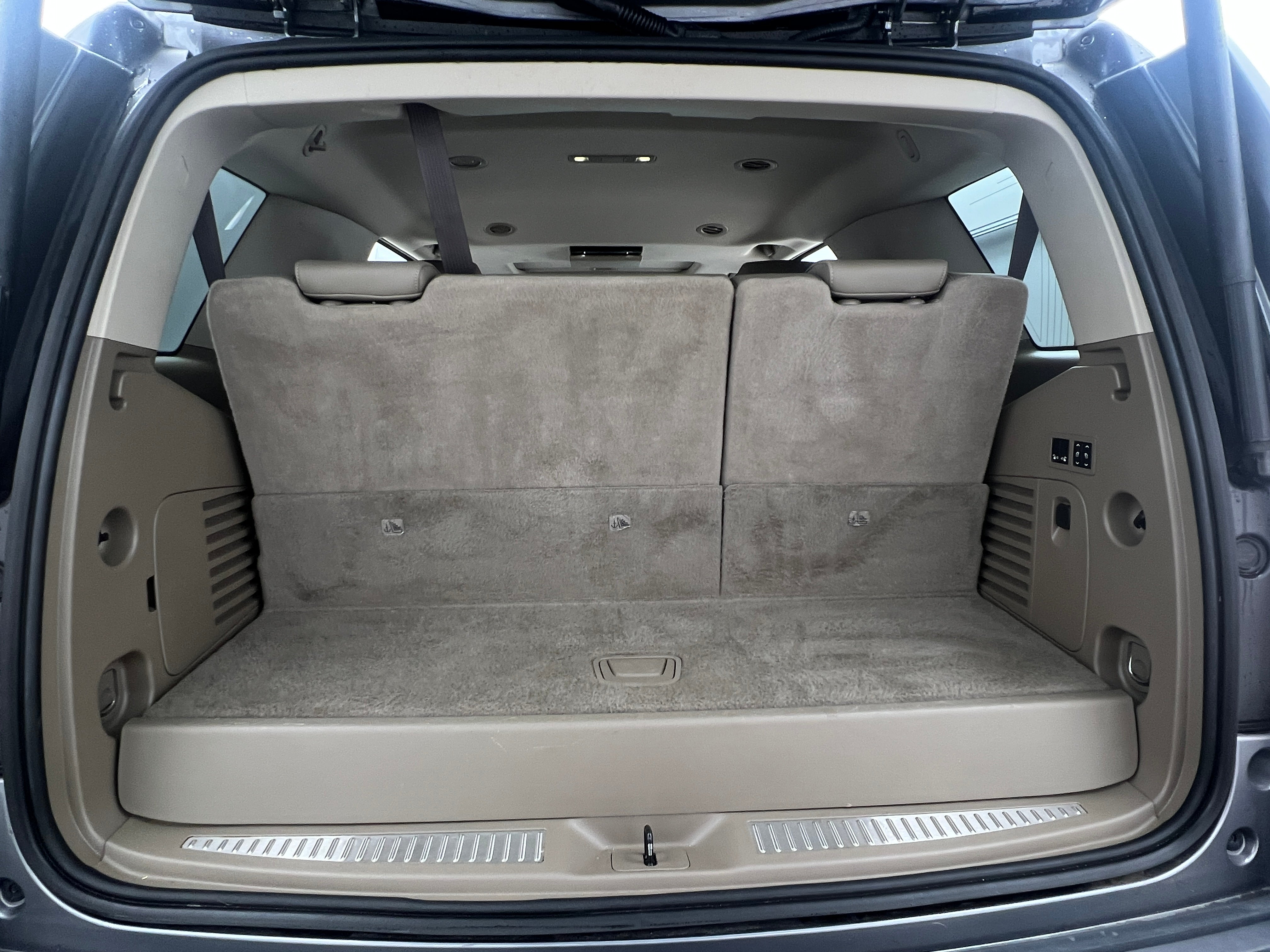 2018 Chevrolet Tahoe LT 6