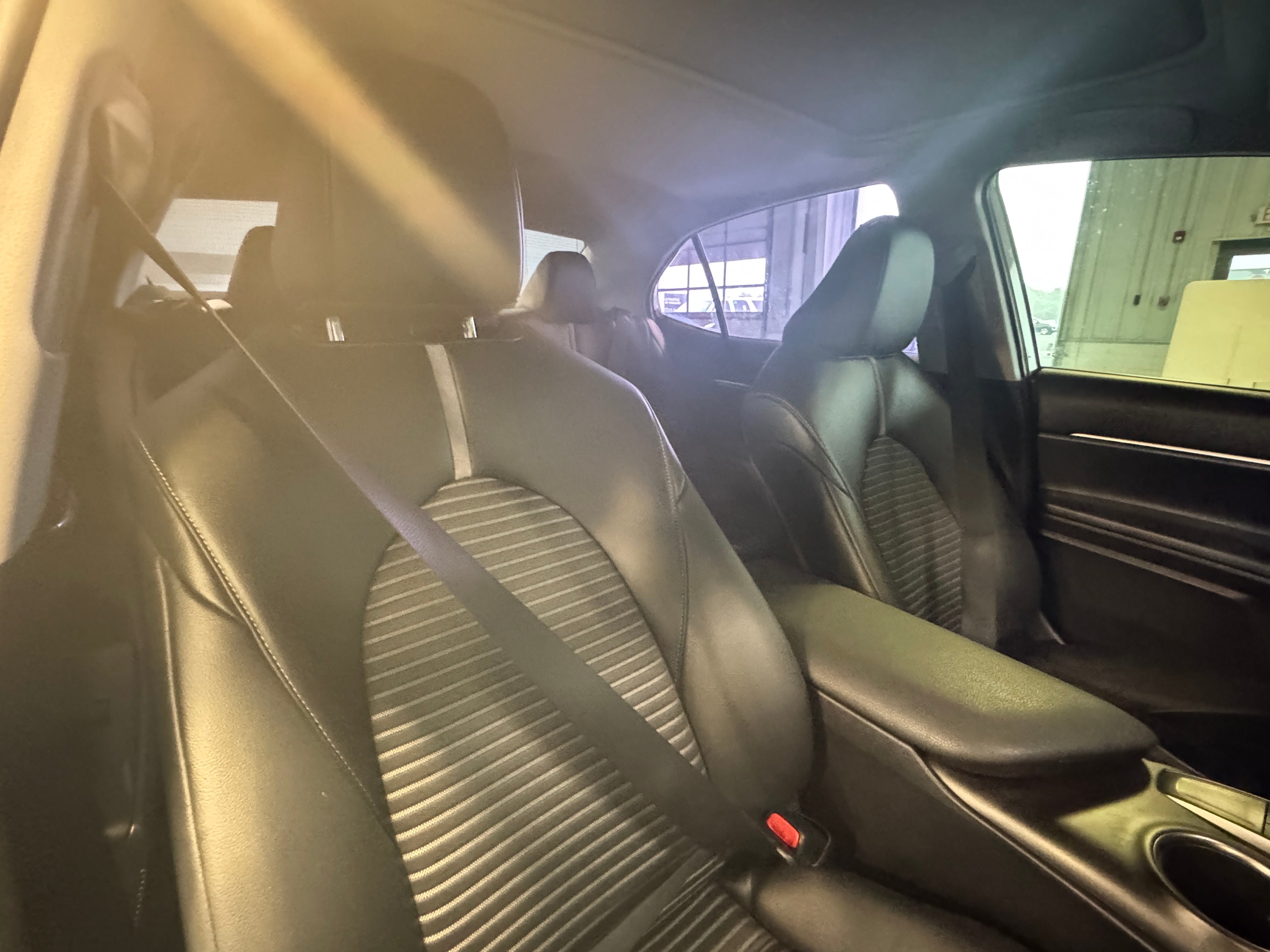 2022 Toyota Camry SE 2