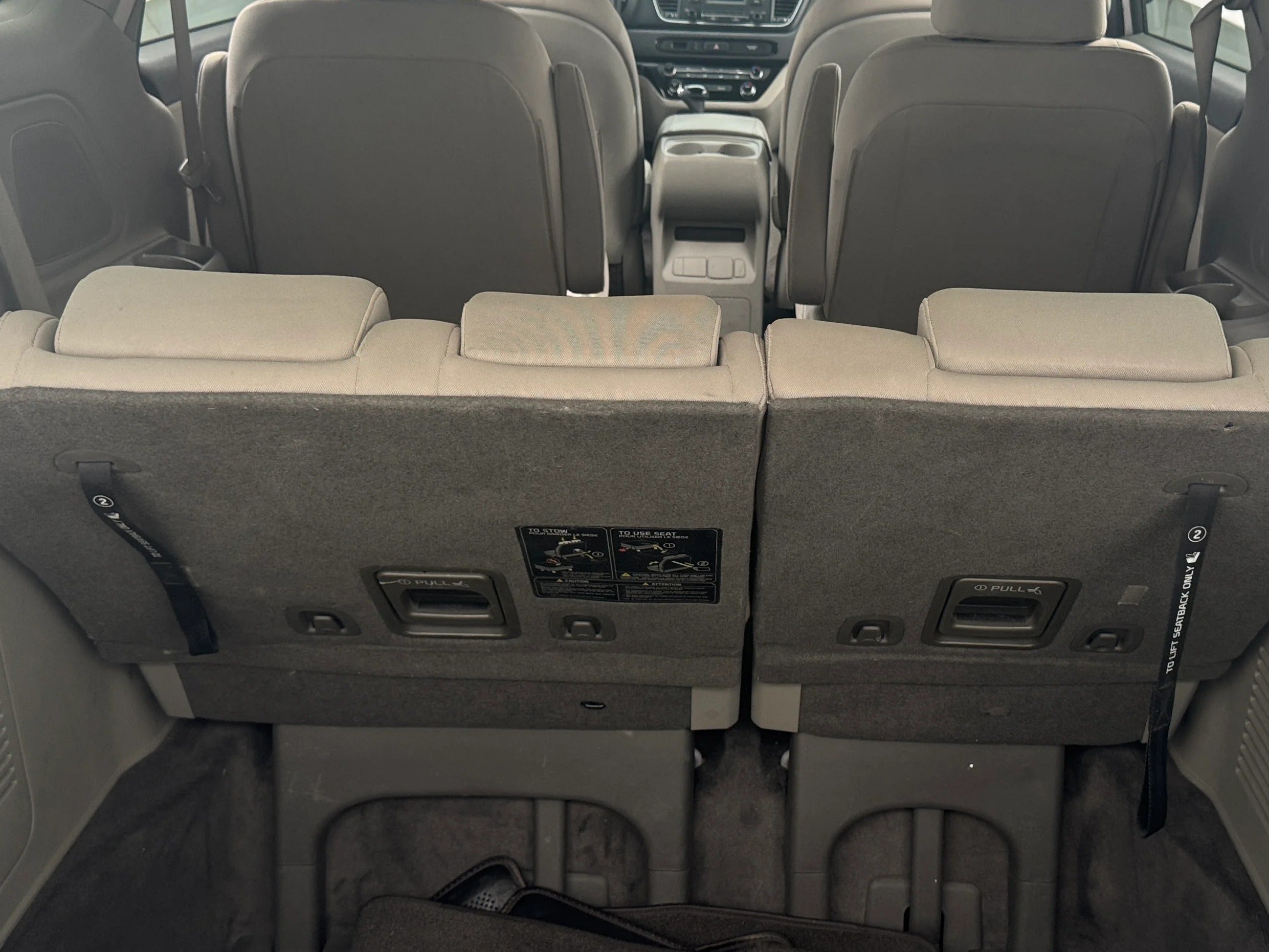 2015 Kia Sedona L 7