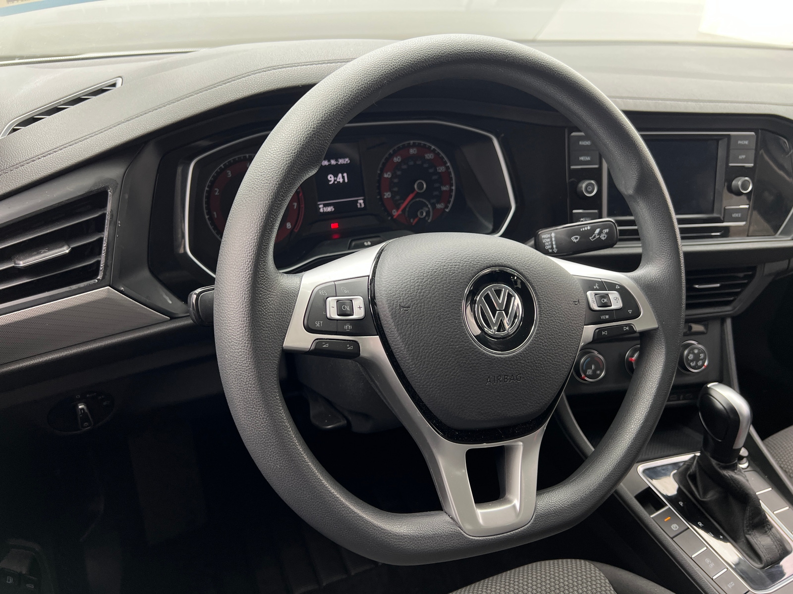 Thumbnail: 2021 Volkswagen Jetta - 5