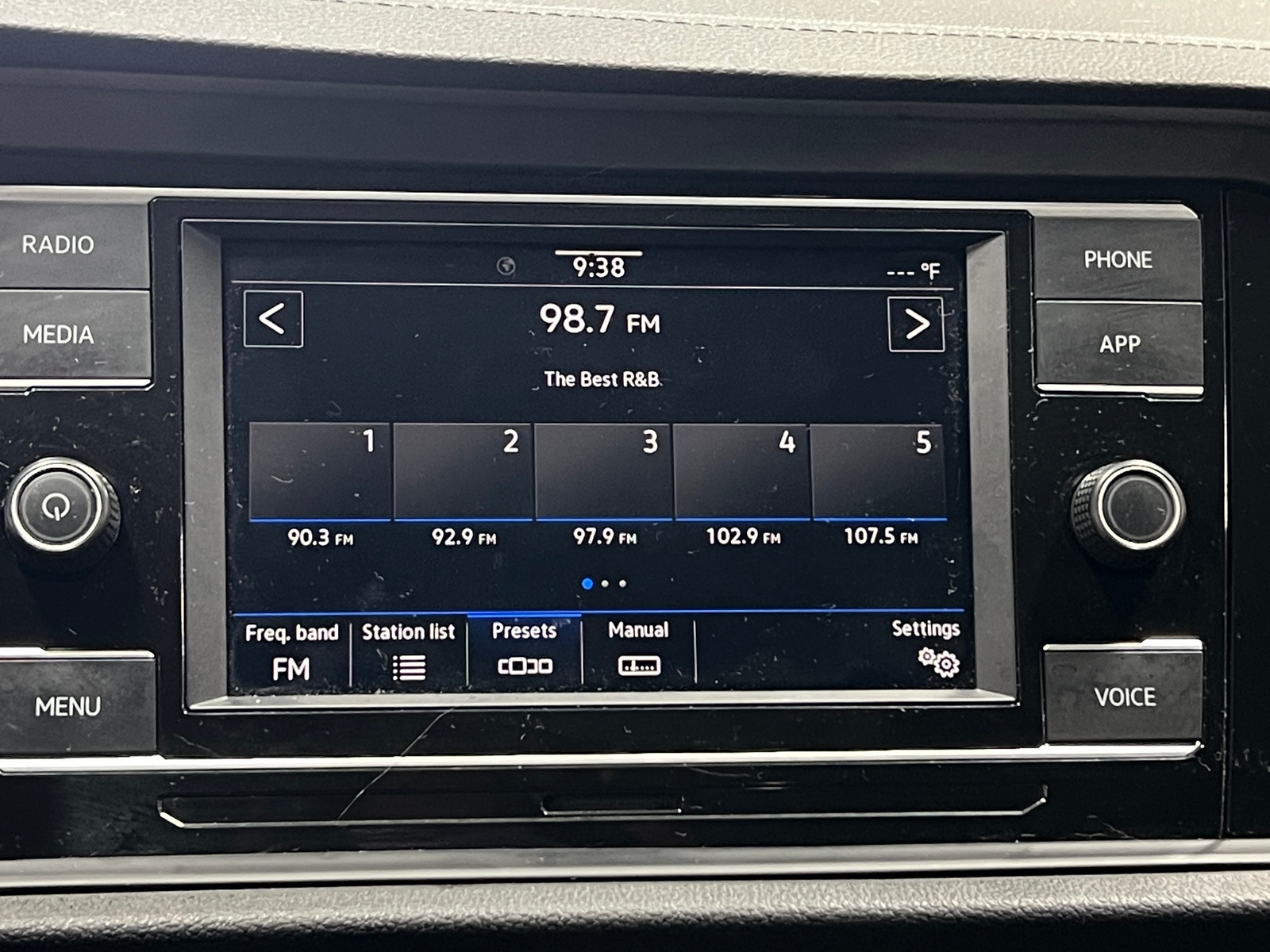 Thumbnail: 2021 Volkswagen Jetta - 4