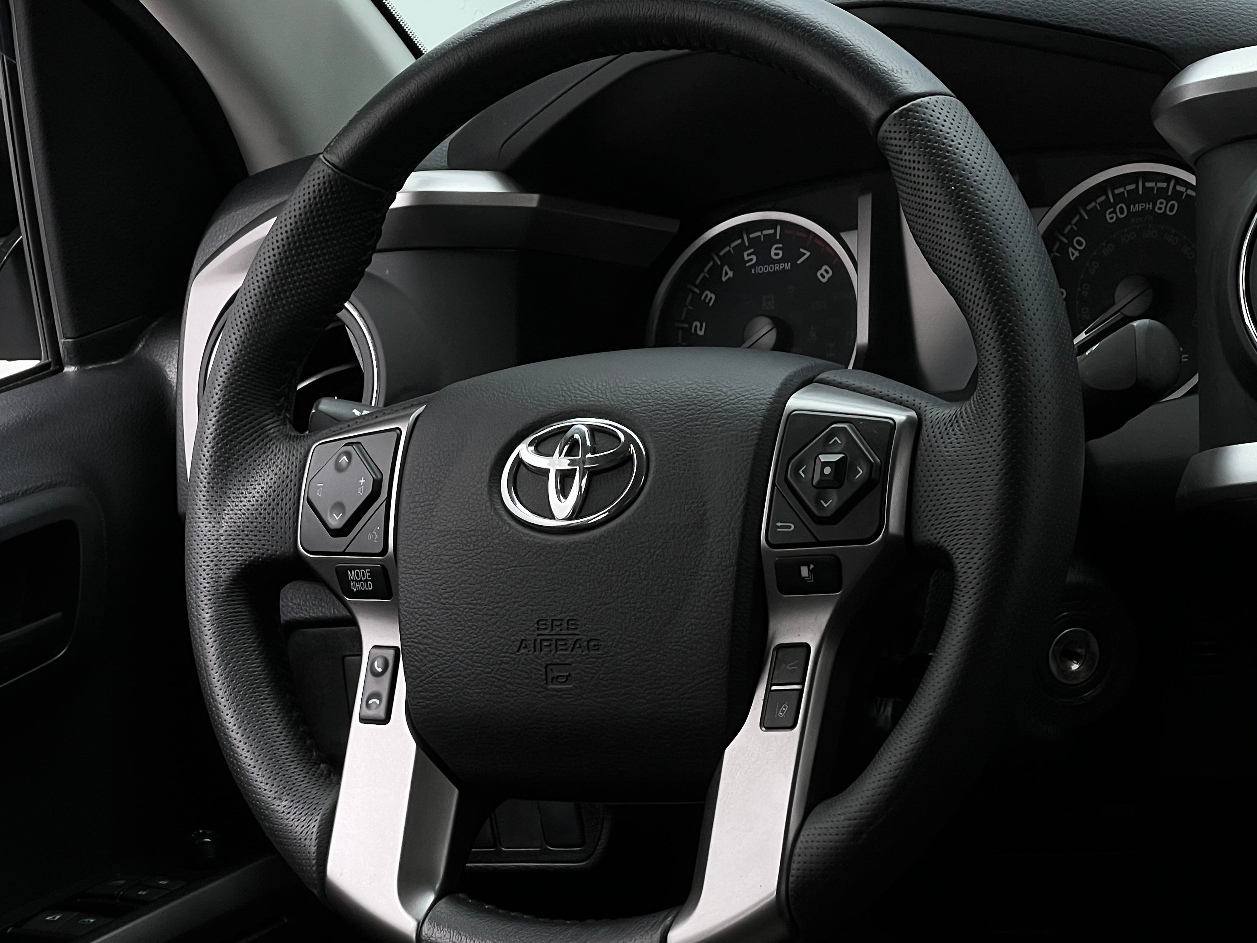 Thumbnail: 2022 Toyota Tacoma - 5
