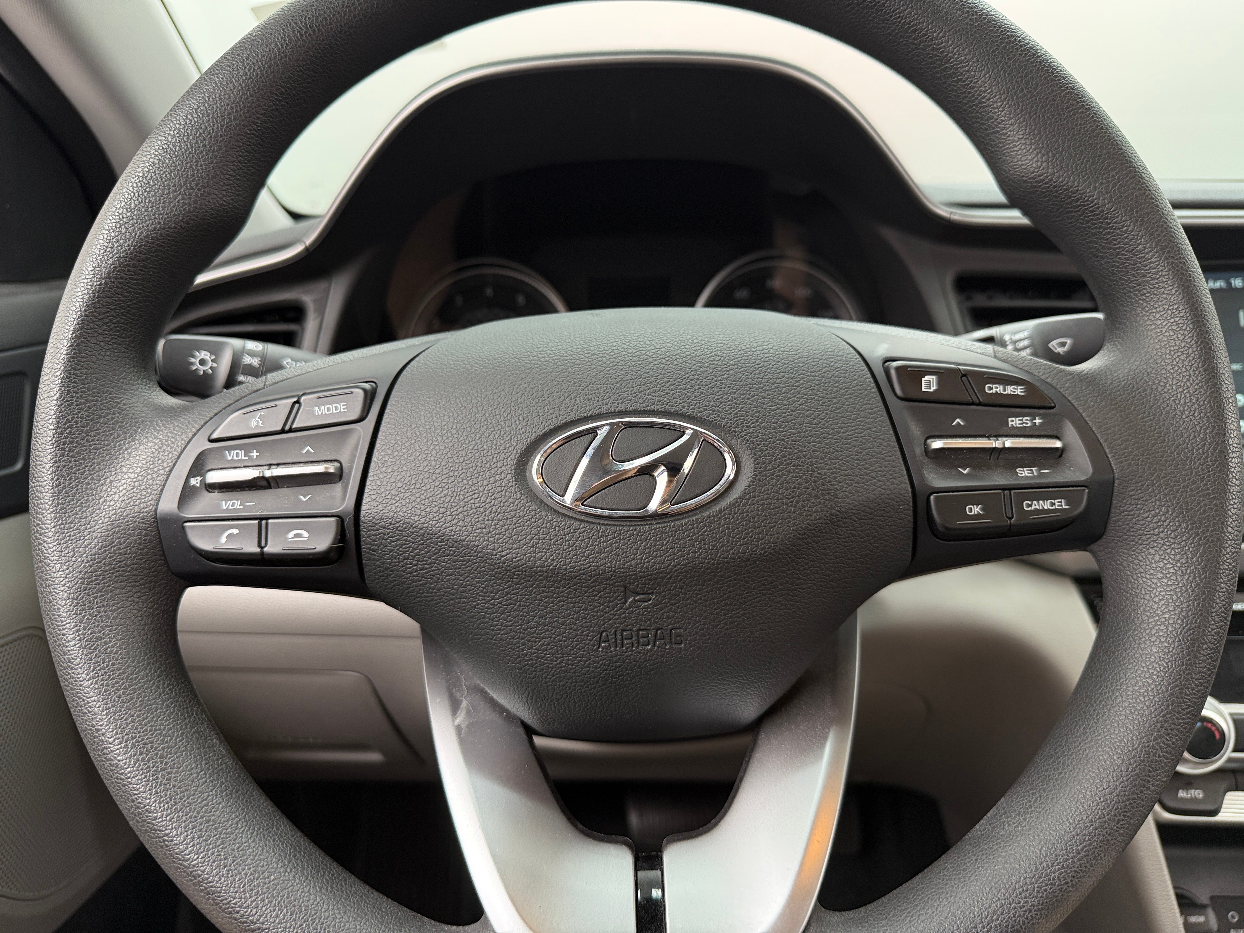 2020 Hyundai Elantra SEL 5