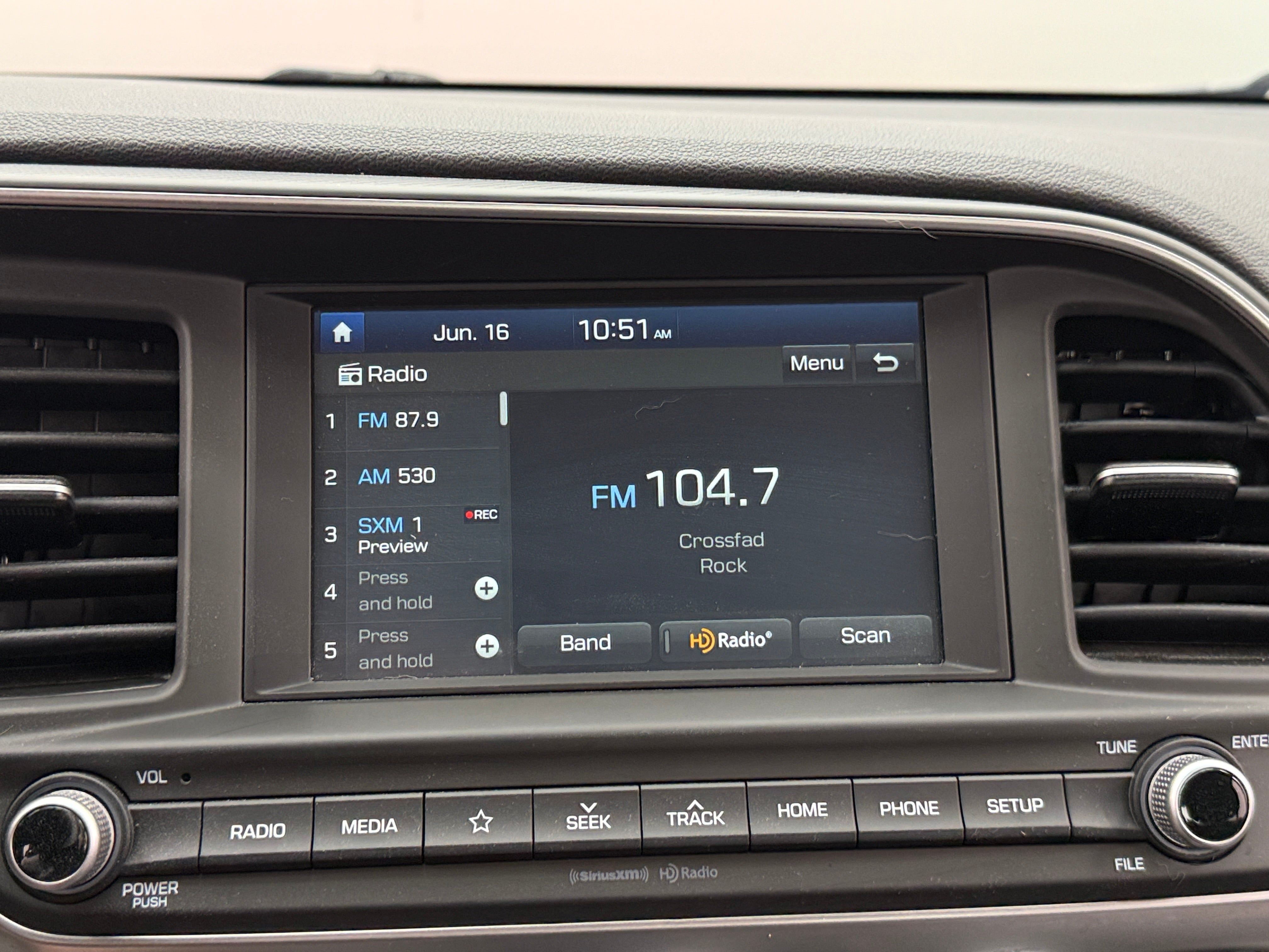 2020 Hyundai Elantra SEL 4