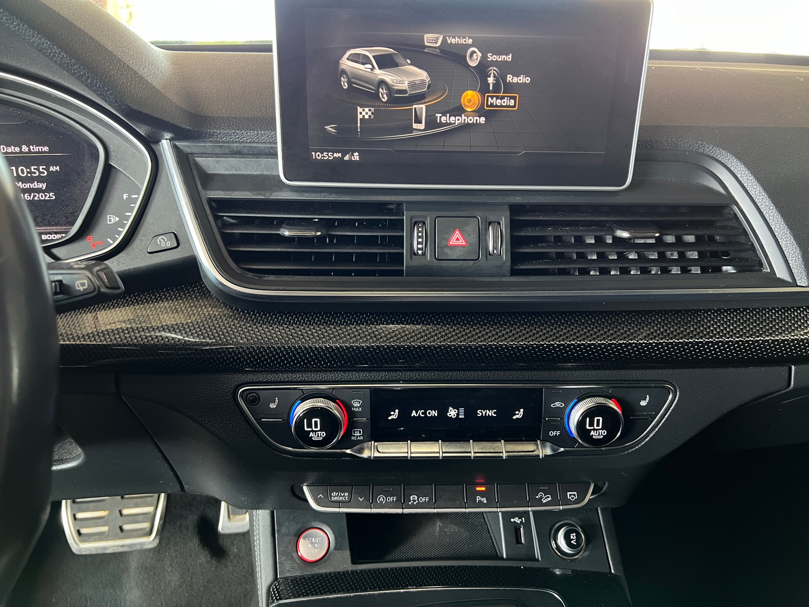 Thumbnail: 2018 Audi SQ5 - 3