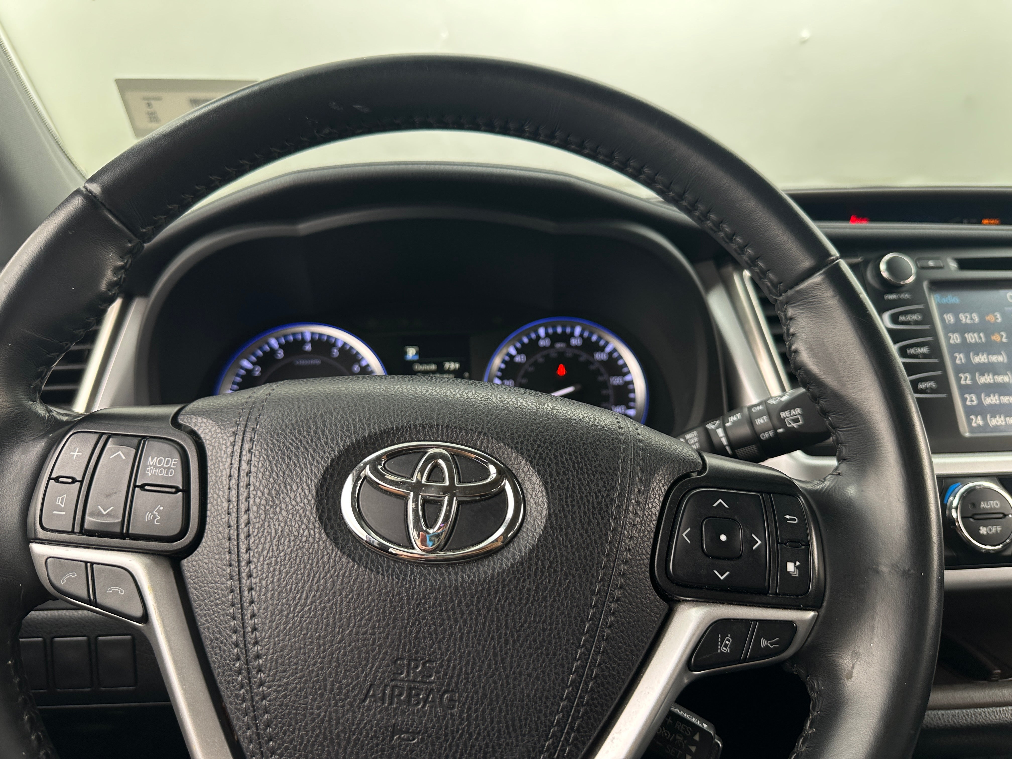 2019 Toyota Highlander XLE 4