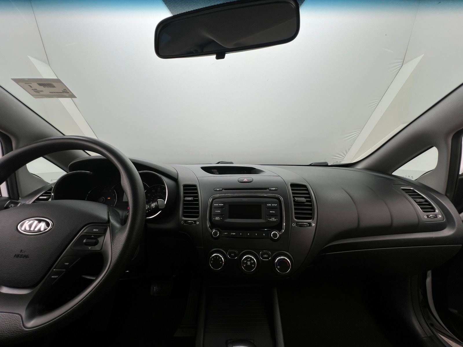 Thumbnail: 2017 Kia Forte - 3